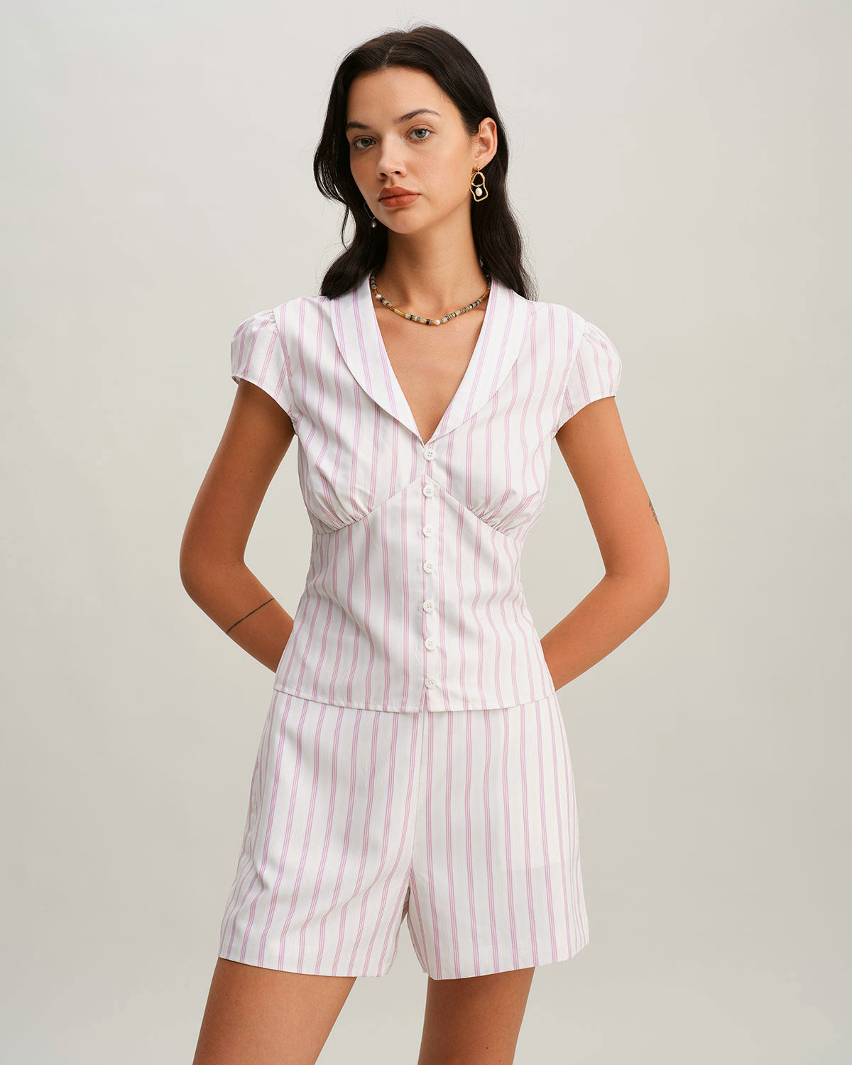 Pembe Çizgili Cepli Şort