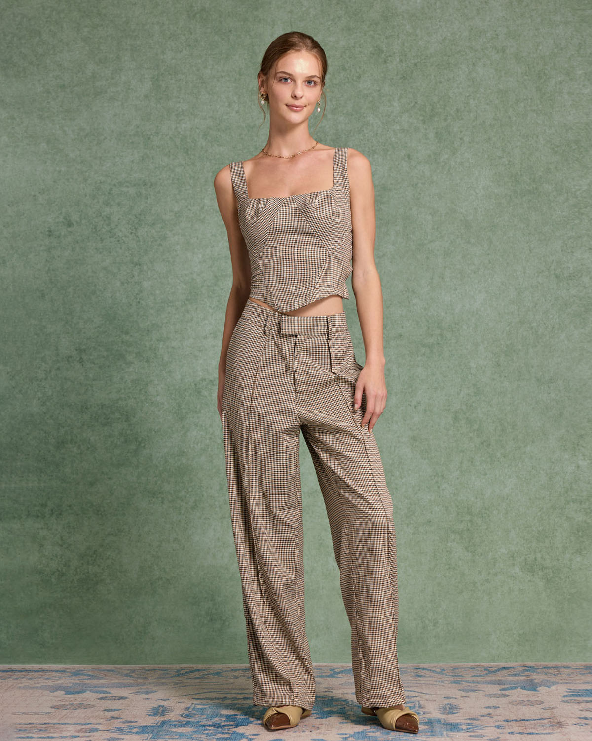 Kahverengi Kare Yaka Askılı Üst