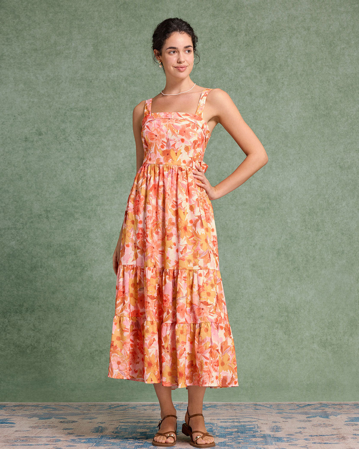 Turuncu Çiçekli Kare Yaka Midi Elbise