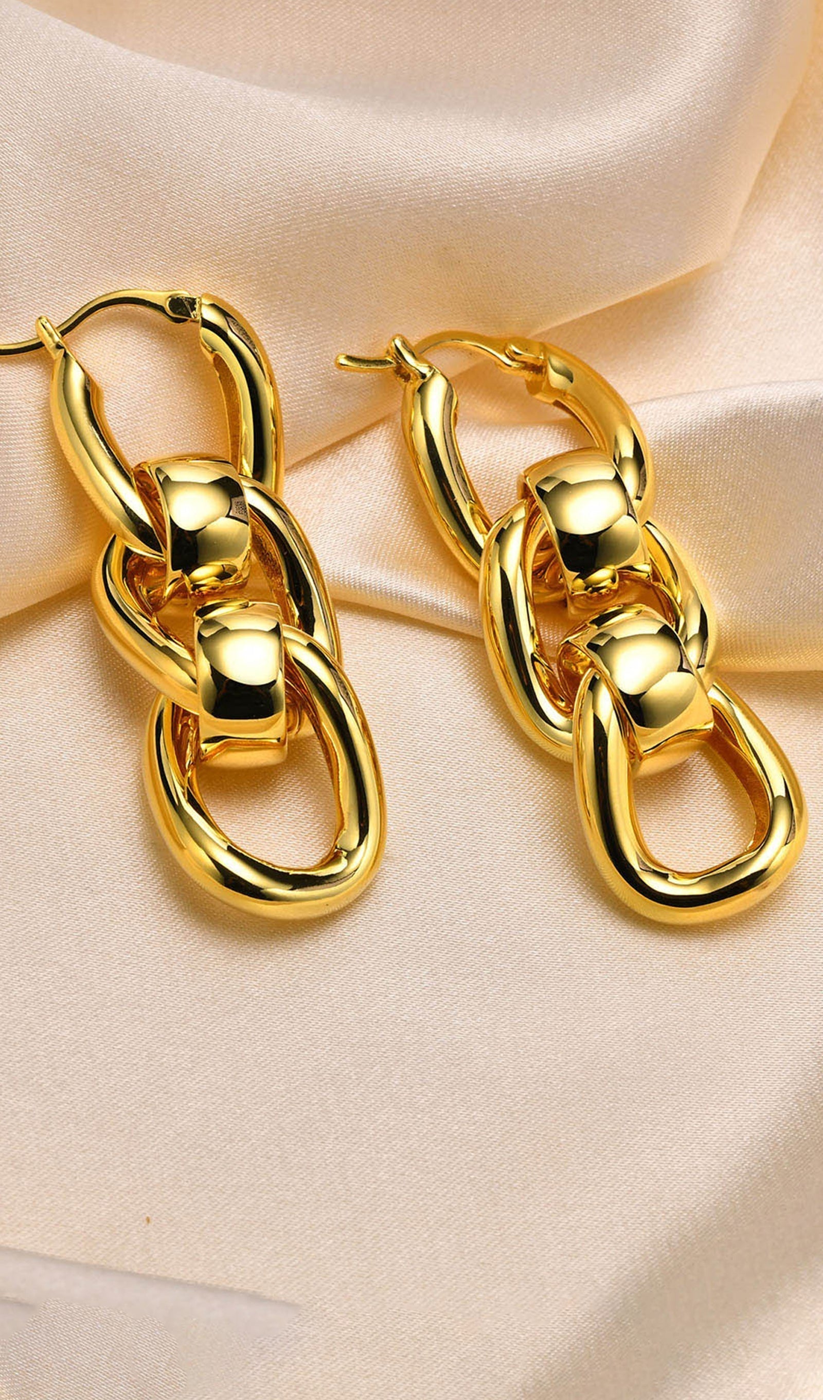 Metal Zincir Küpeler