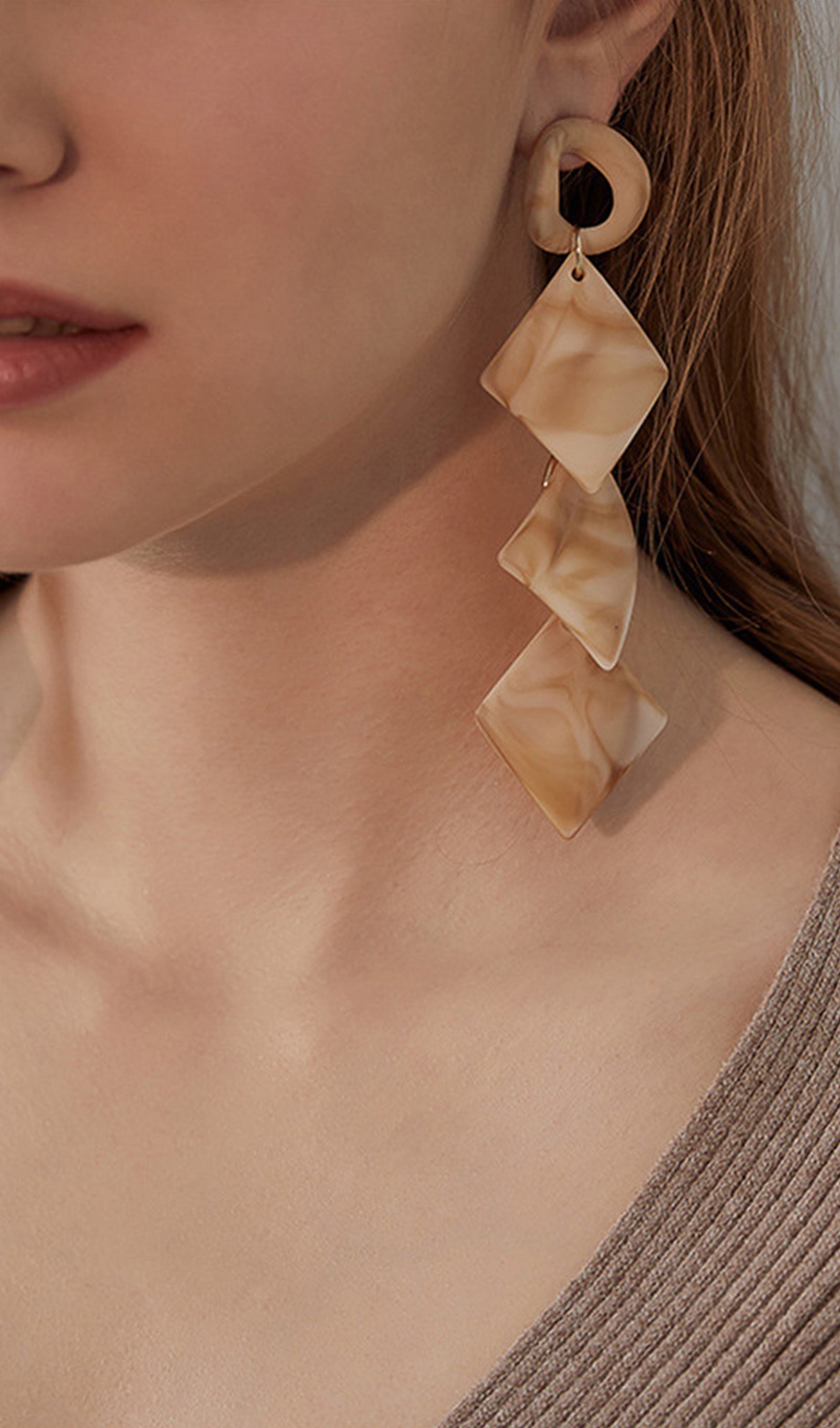 Geometrik Sallantılı Küpeler