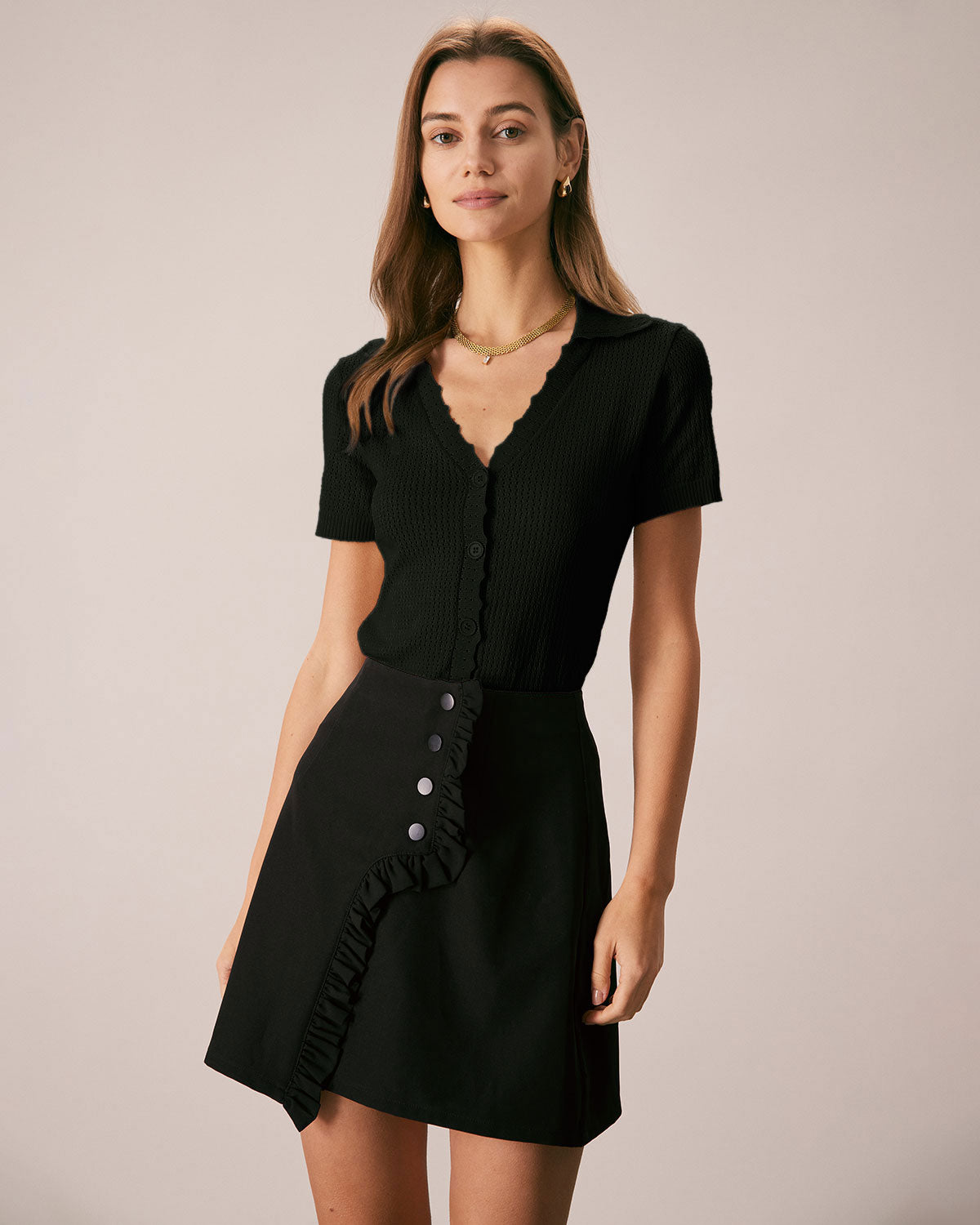 Siyah V Yaka Düğmeli Pointelle Örgü Tişört