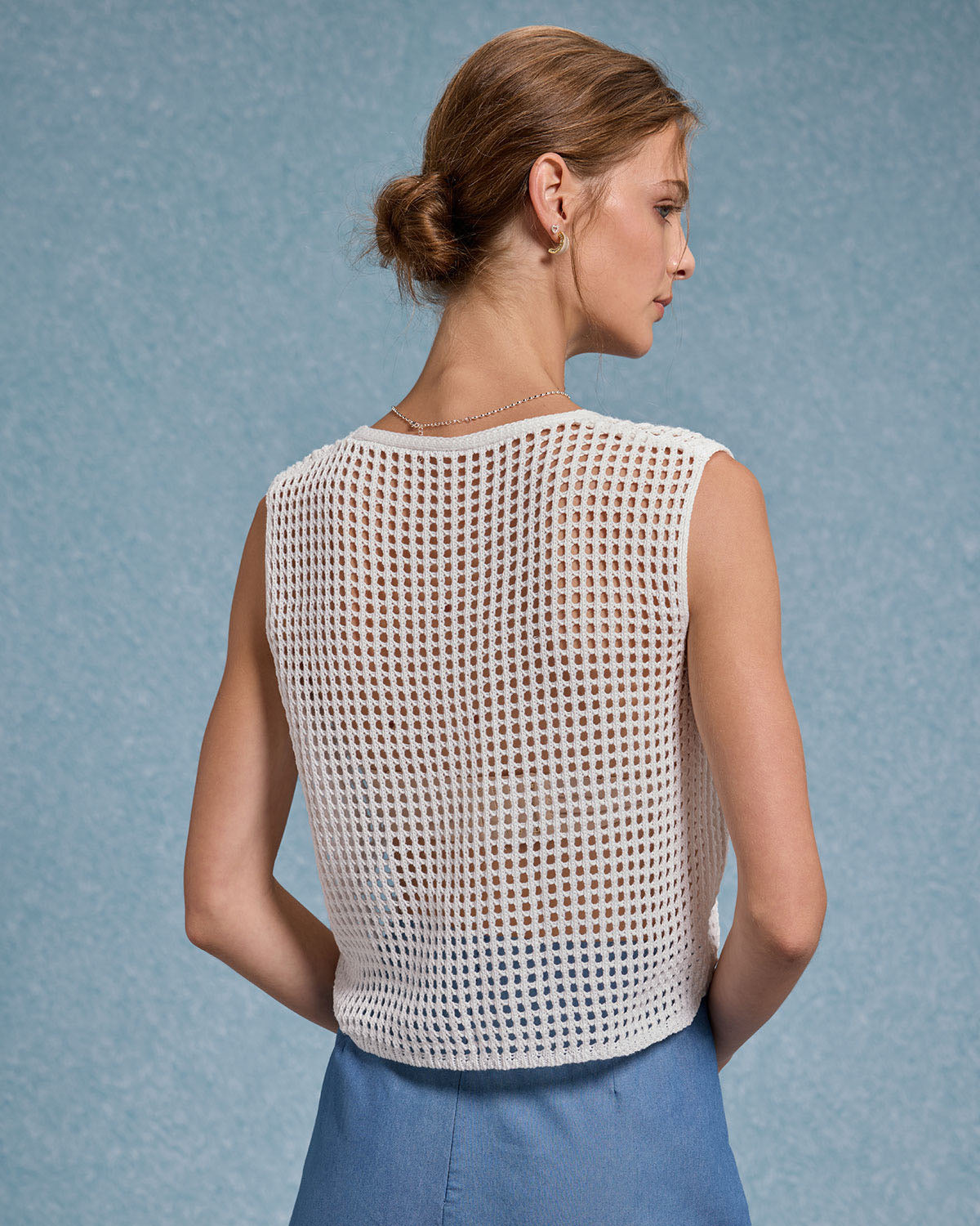 Beyaz V Yakalı Kesikli Tank Top