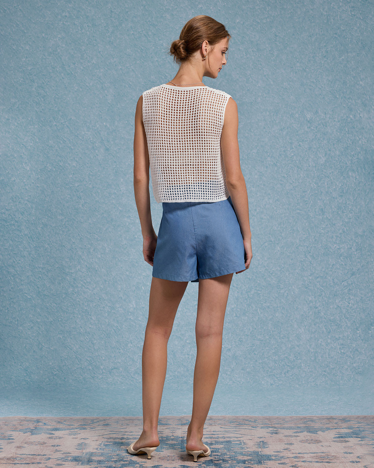 Beyaz V Yakalı Kesikli Tank Top