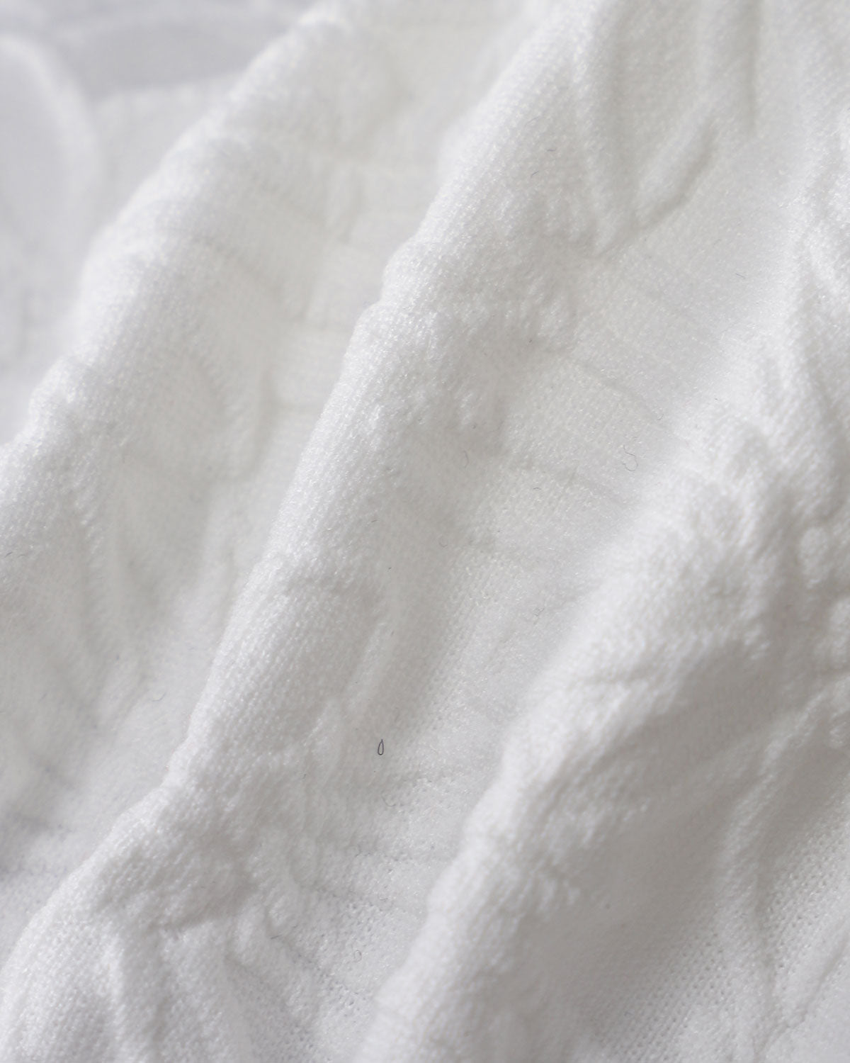 Beyaz Dokulu Halter Üçgen Bikini Takımı