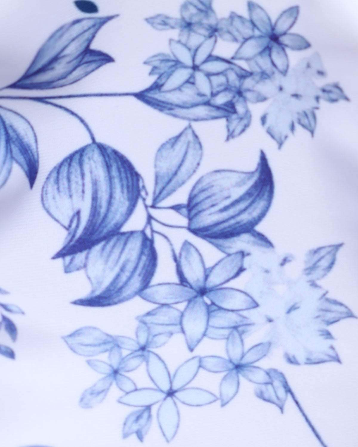 Beyaz Çiçekli Bağcıklı Üçgen Bikini Takımı