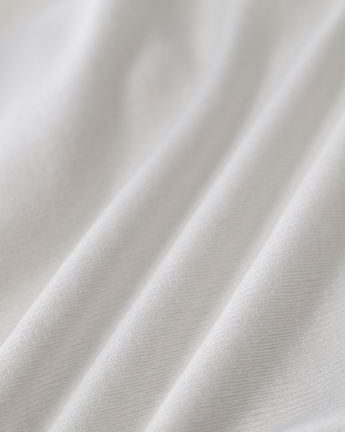 Beyaz Büzgülü Tek Sıra Hırka