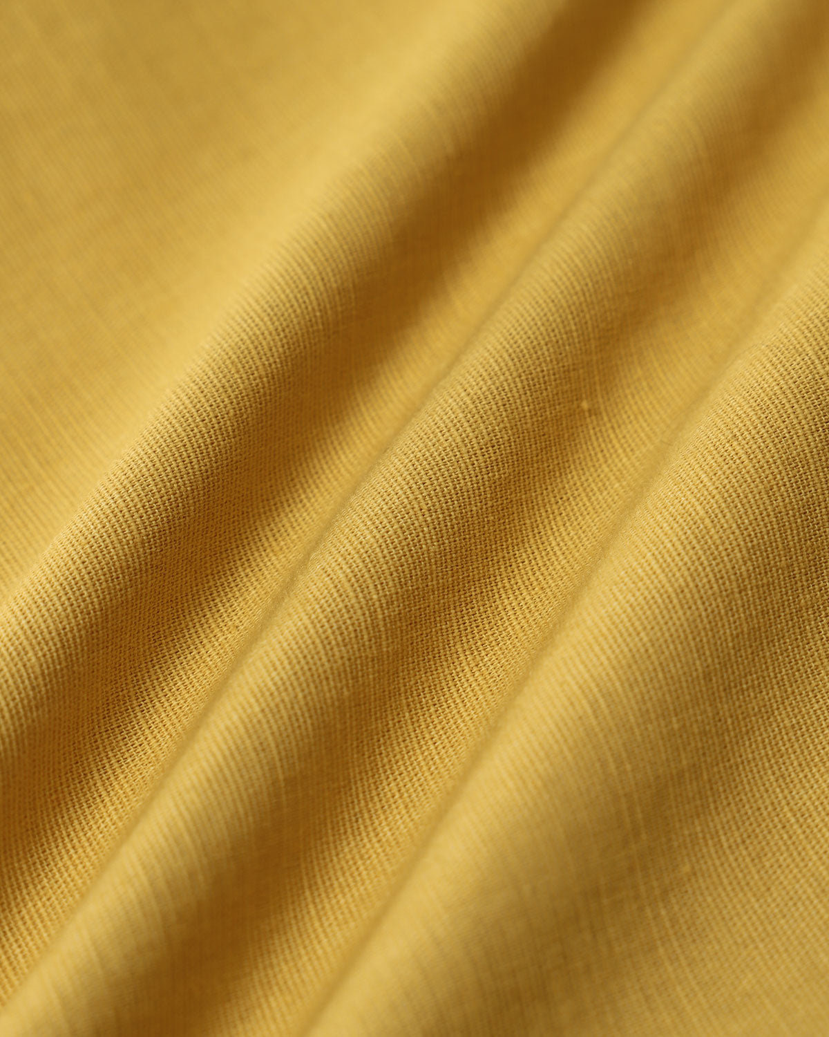 Sarı Kıvrımlı Düğmeli Şort