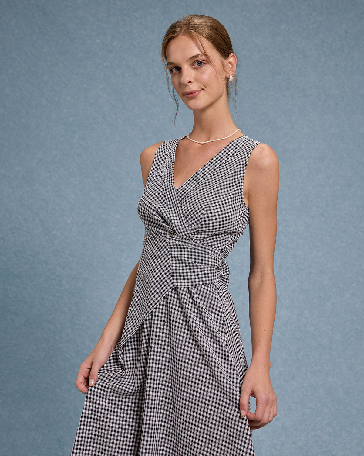 Siyah Ekose V Yaka Kolsuz Maksi Elbise