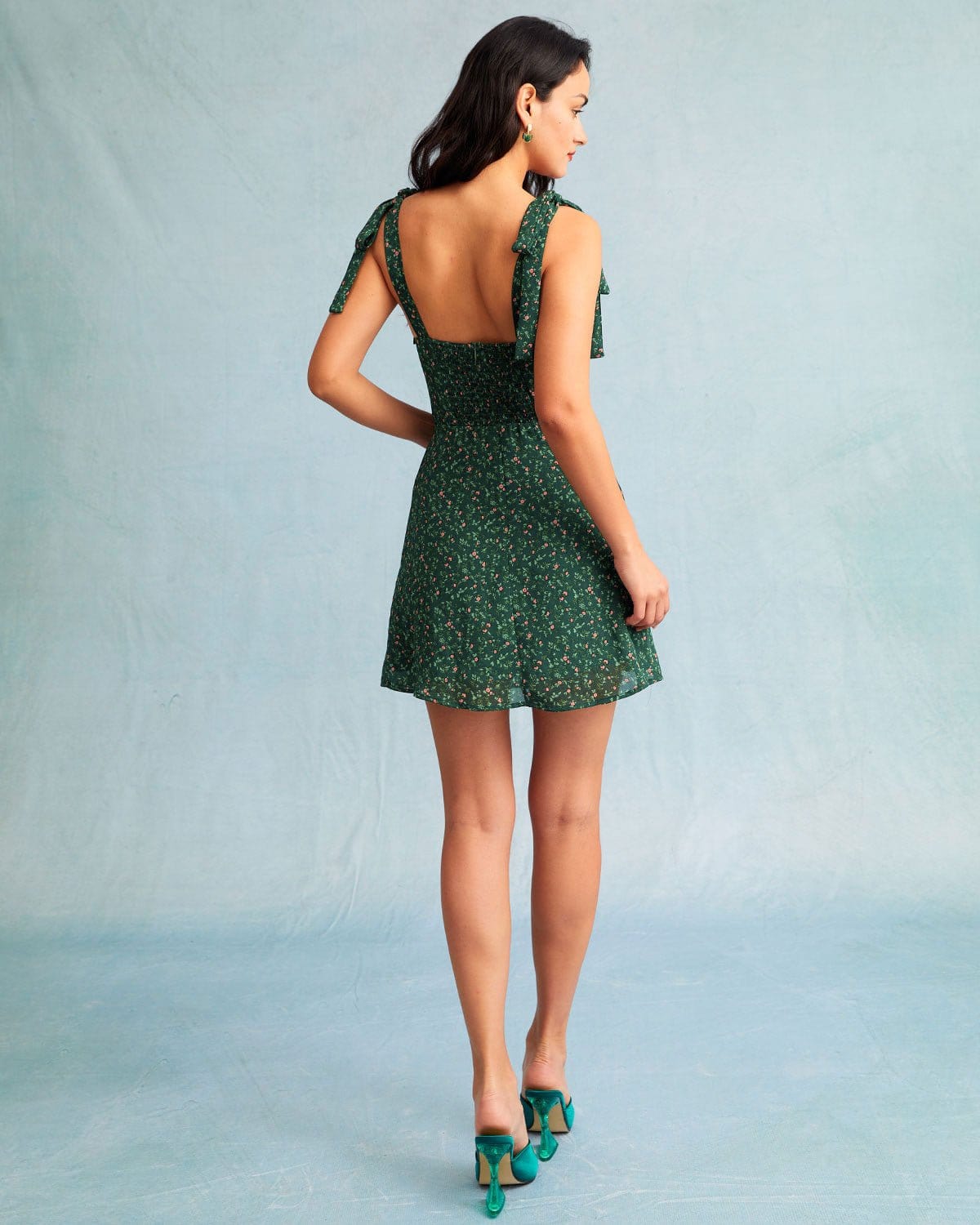 Yeşil Kalp Yaka Çiçek Slip Mini Elbise