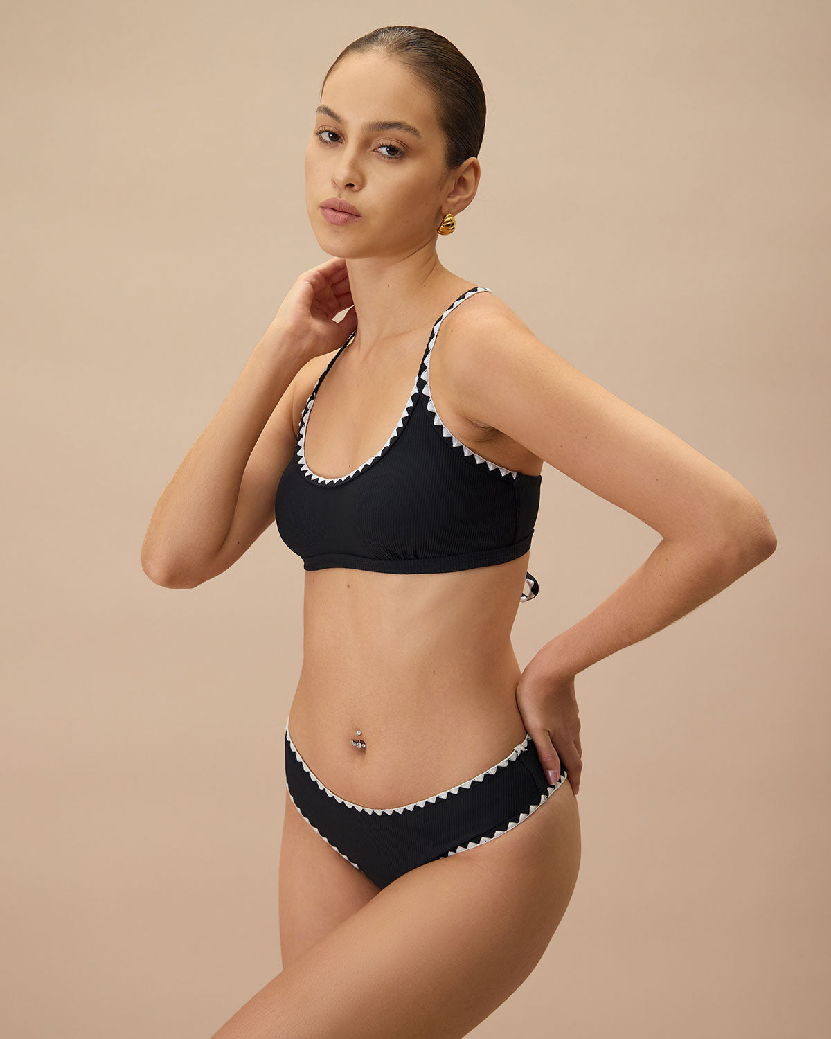 Siyah Kontrast Fitilli Bikini Üstü