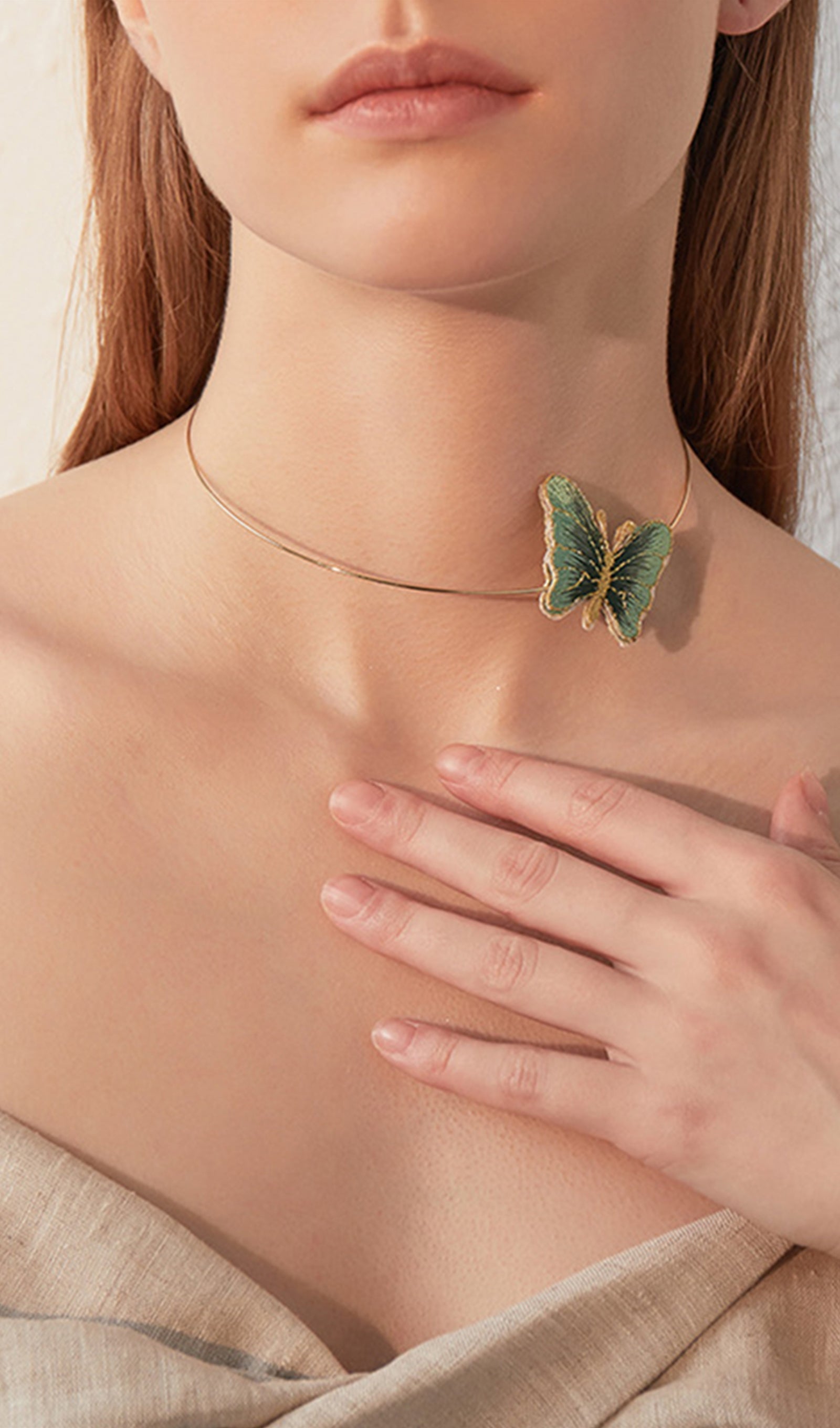 Kelebek Yuvarlak Choker Kolye