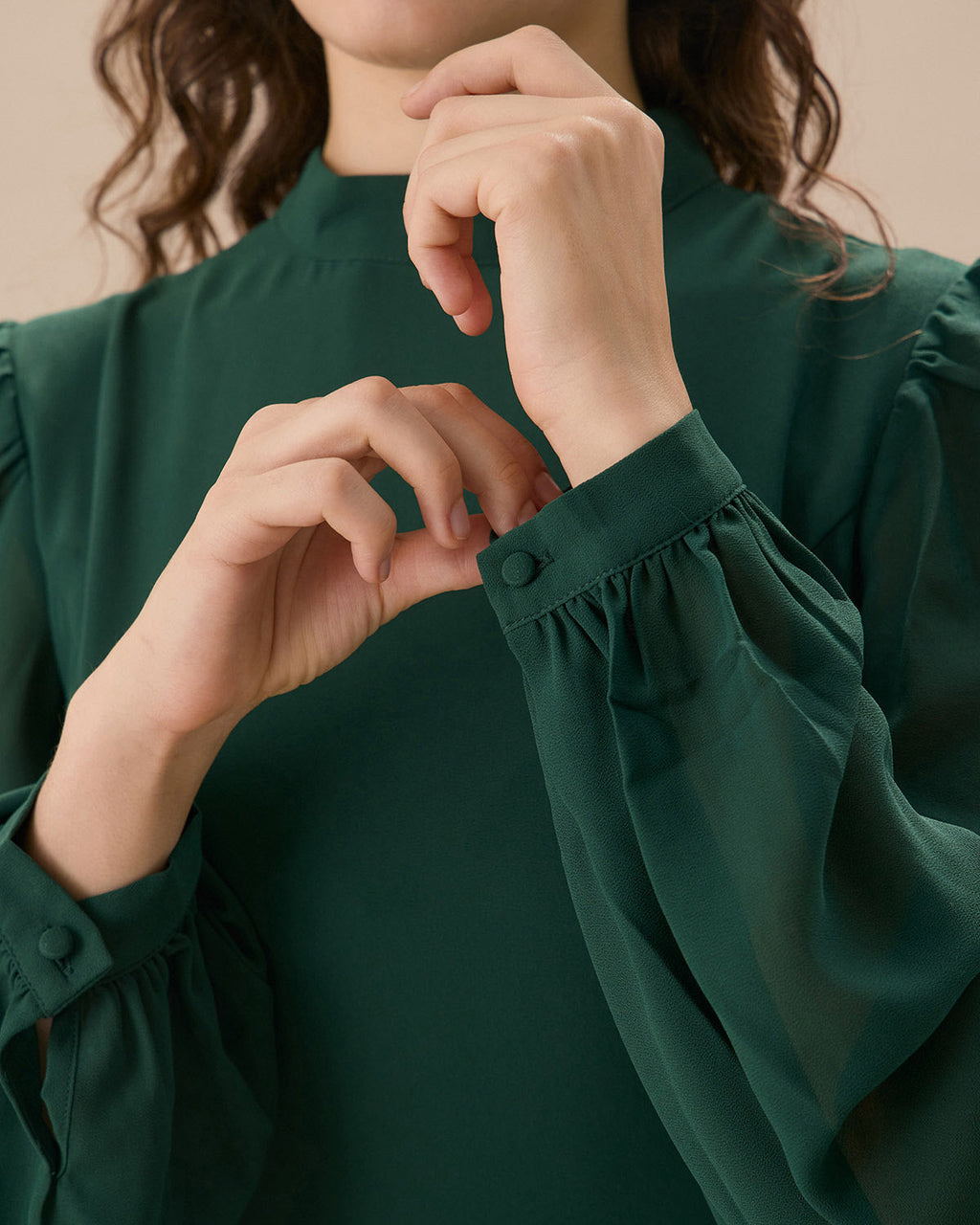 Yeşil Dik Yaka Transparan Yırtmaçlı Mini Elbise