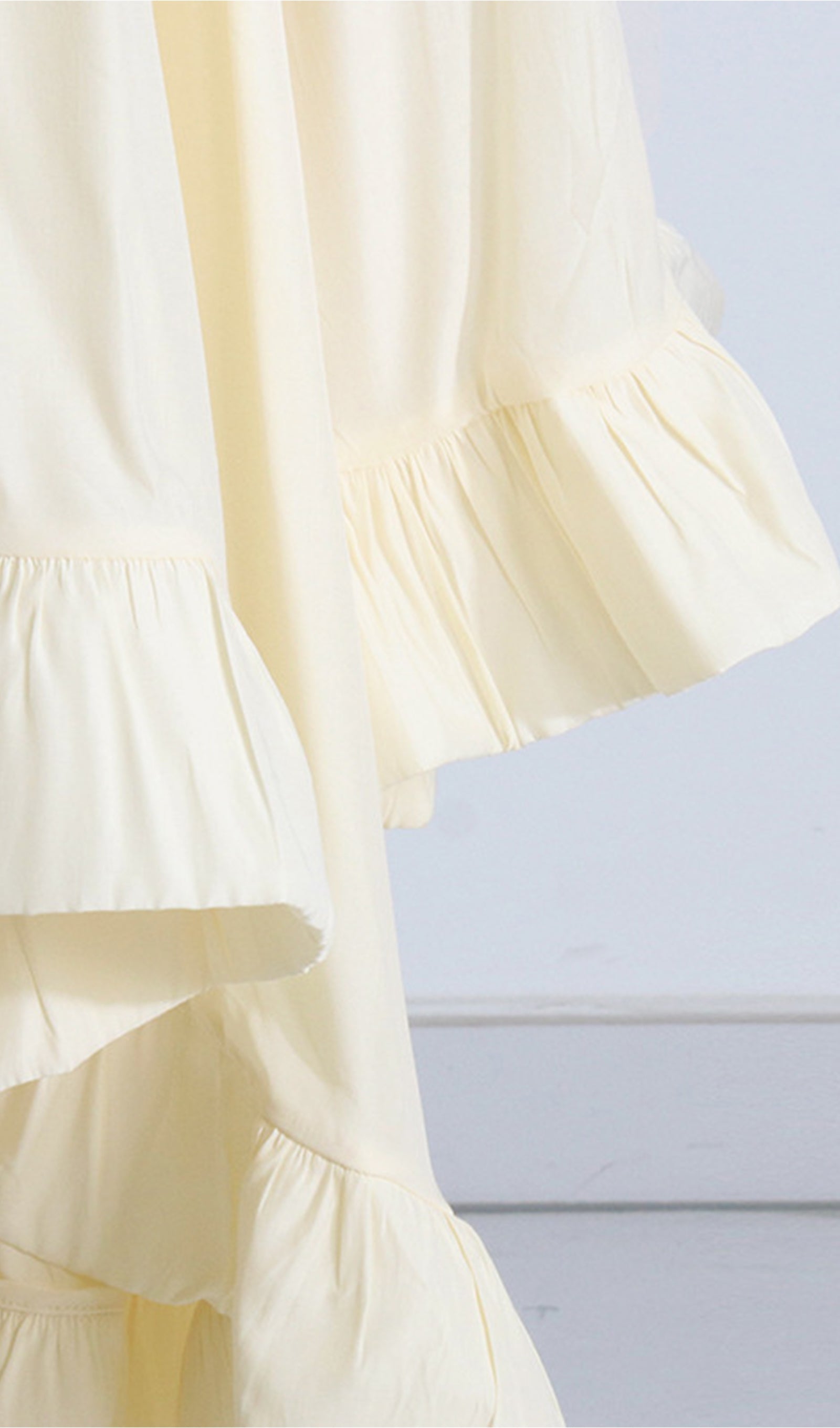 Pelerin Kollu Pileli Bol Midi Elbise