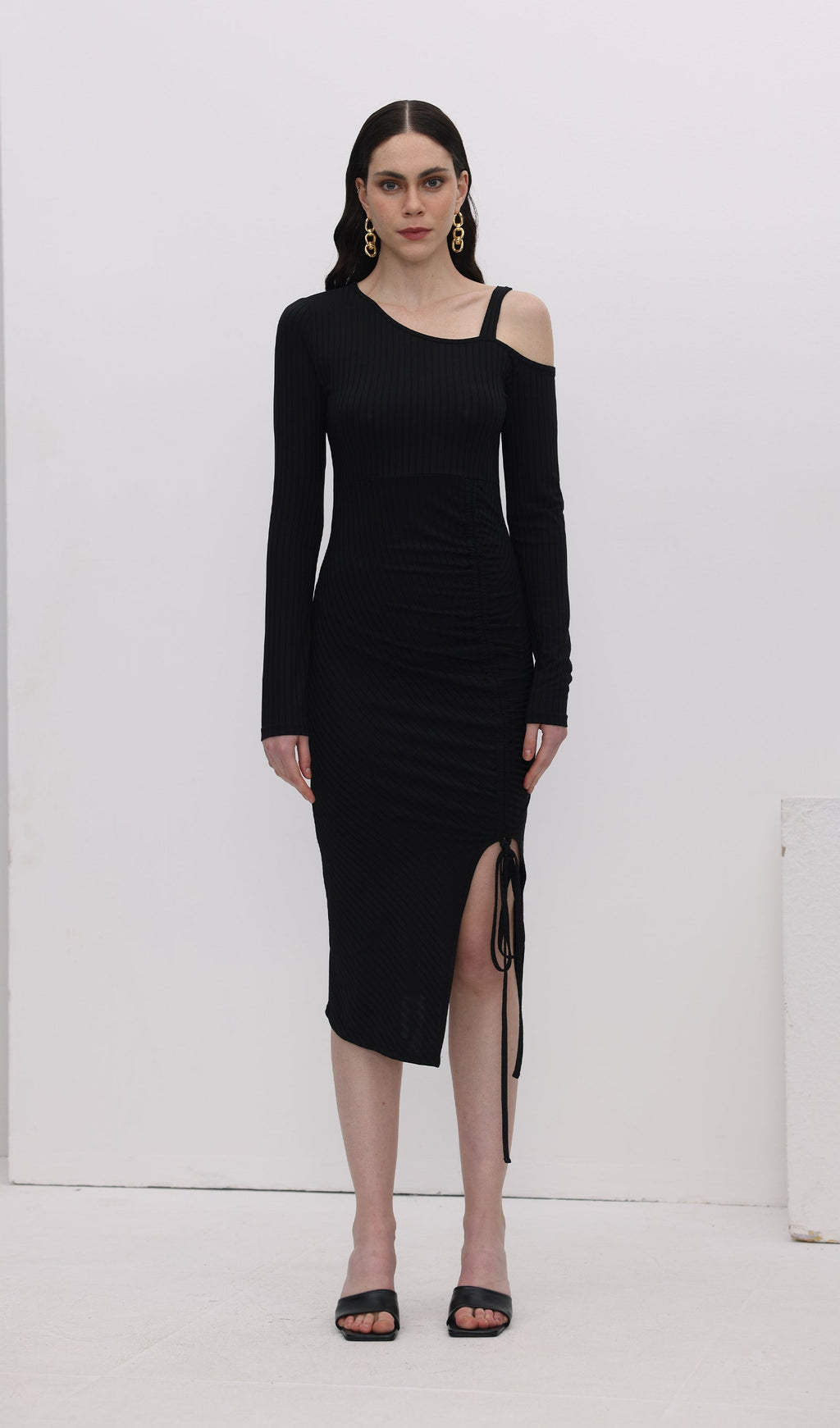 Düz Pileli Bölünmüş Midi Elbise