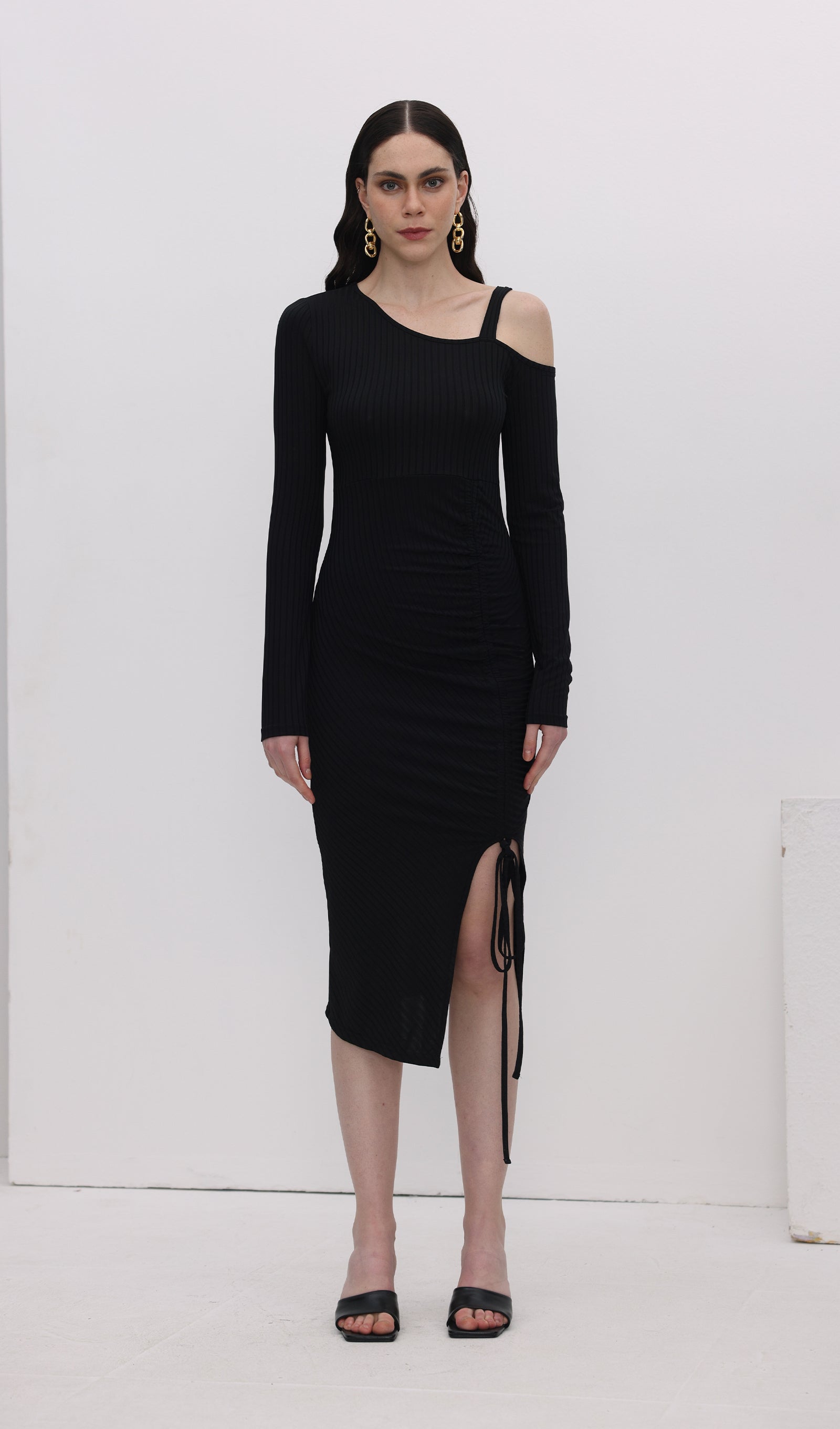 Düz Pileli Bölünmüş Midi Elbise