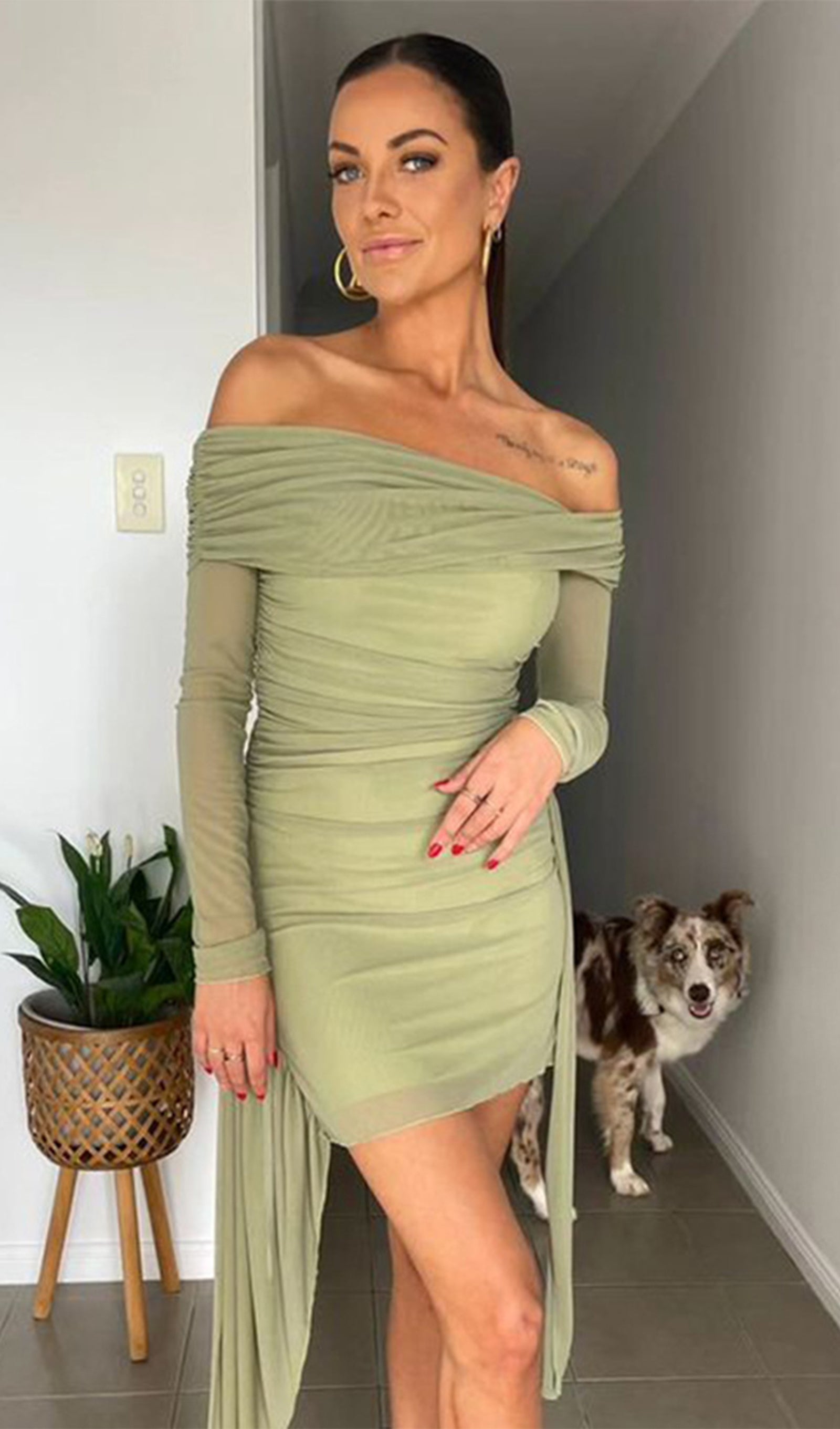 Omuz Açık Şeffaf File Mini Elbise-Yeşil