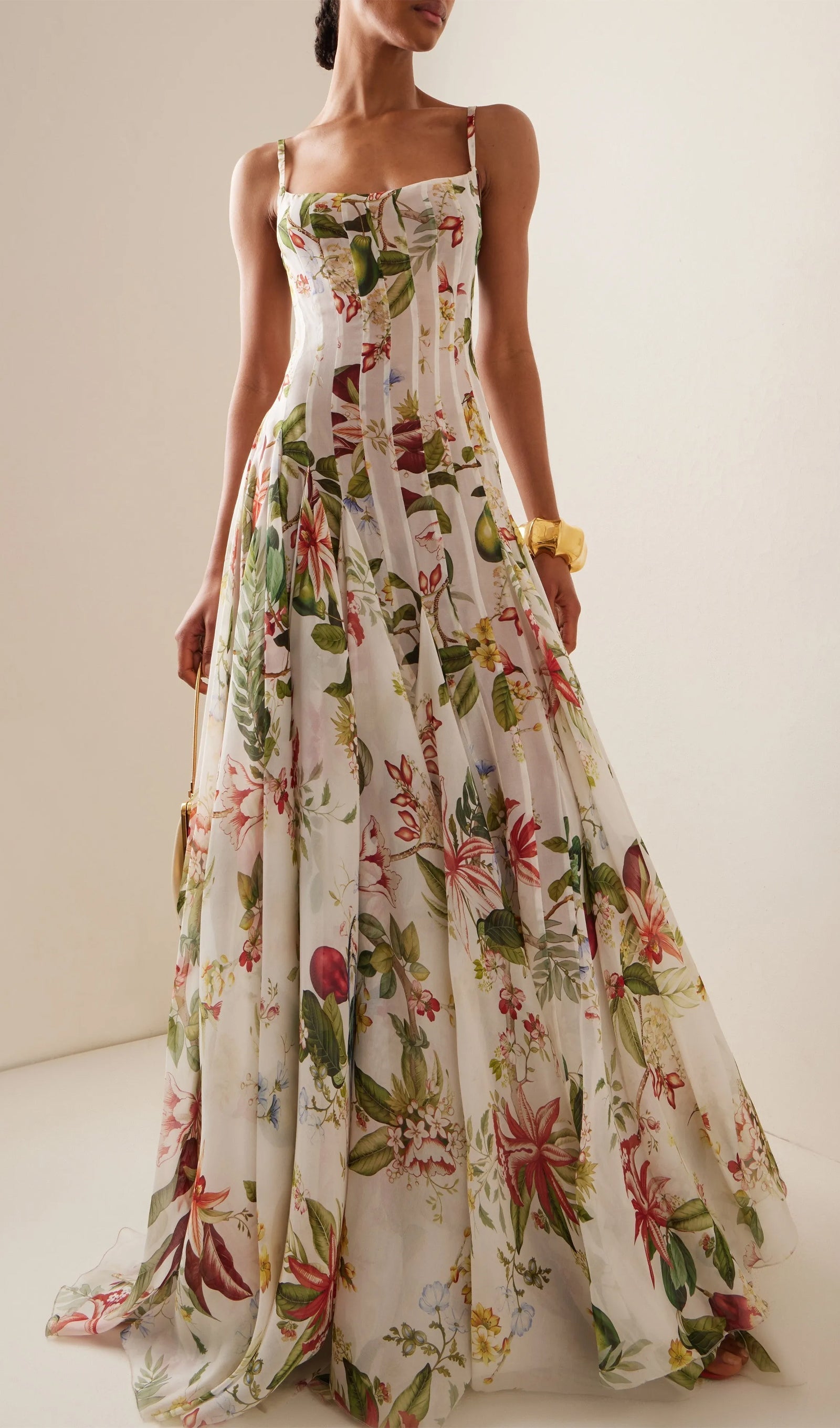 Çiçekli Büzgülü Çiçek Ve Fauna Uzun Elbise