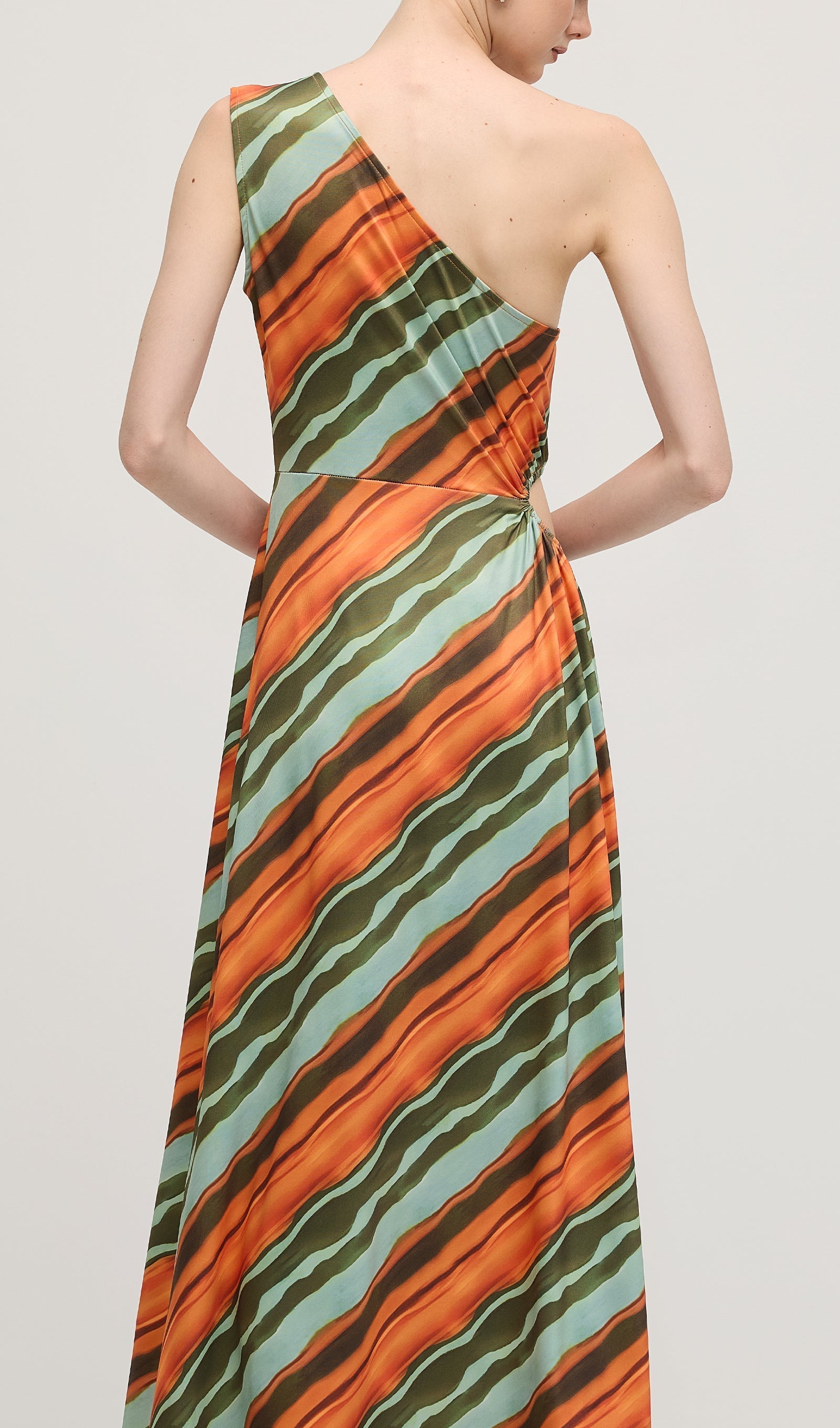 Drapeli Çizgili Saten Uzun Elbise