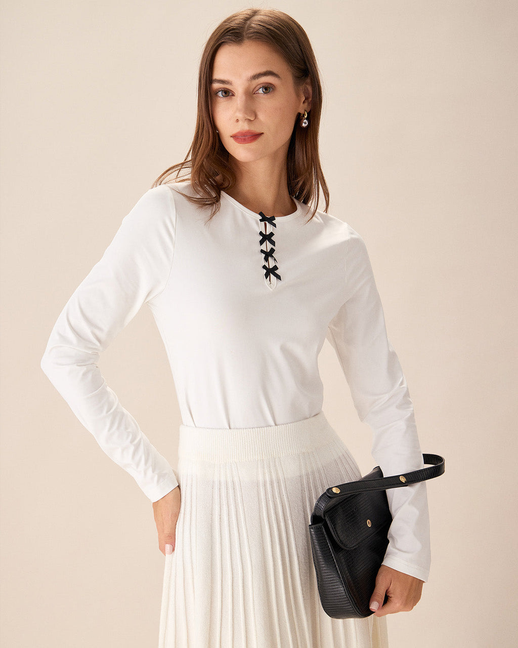 Beyaz Kontrastlı İlmek İnce Tişört