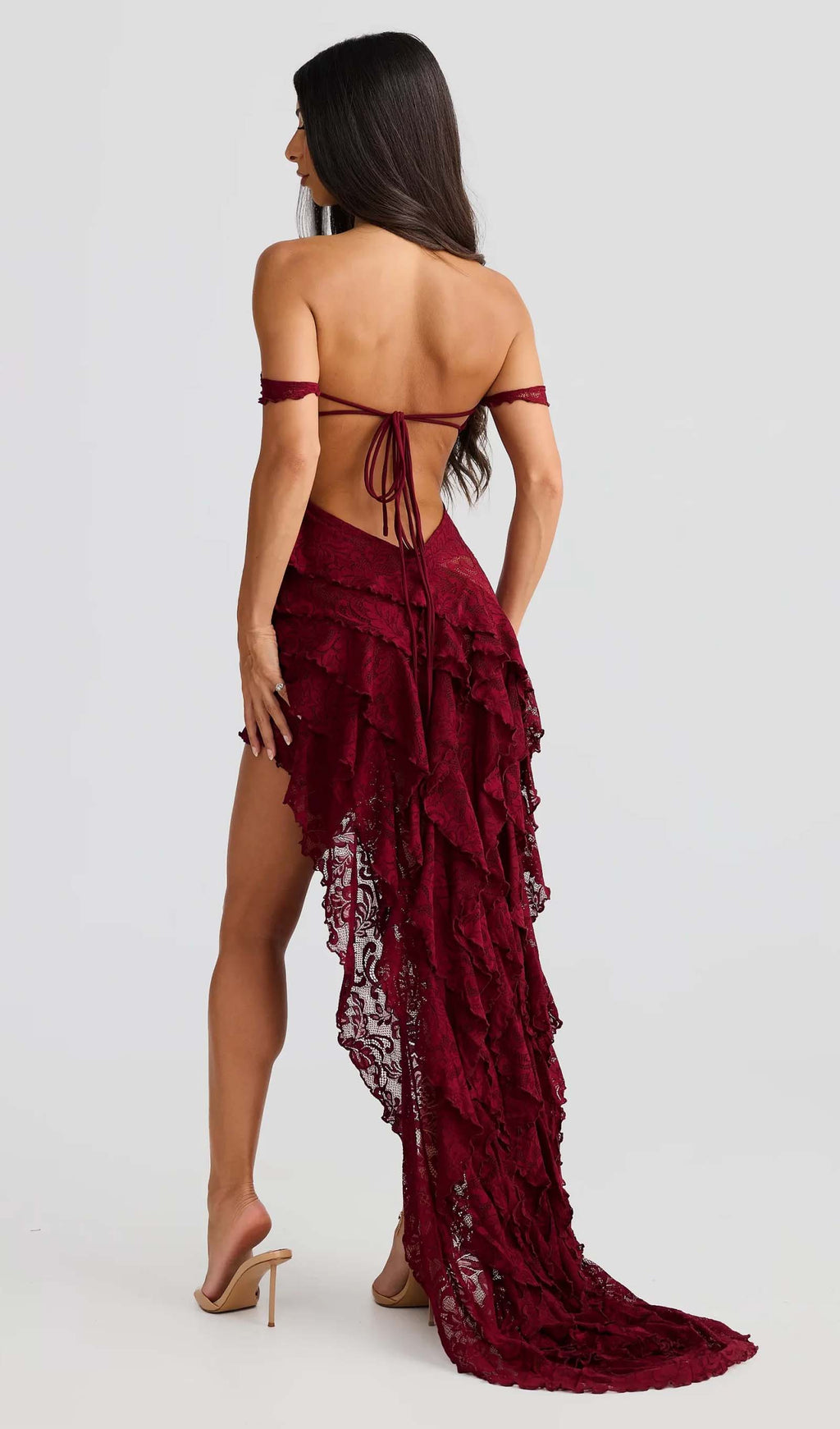 Asimetri Etek Ucu Dantelli Fırfırlı Elbise