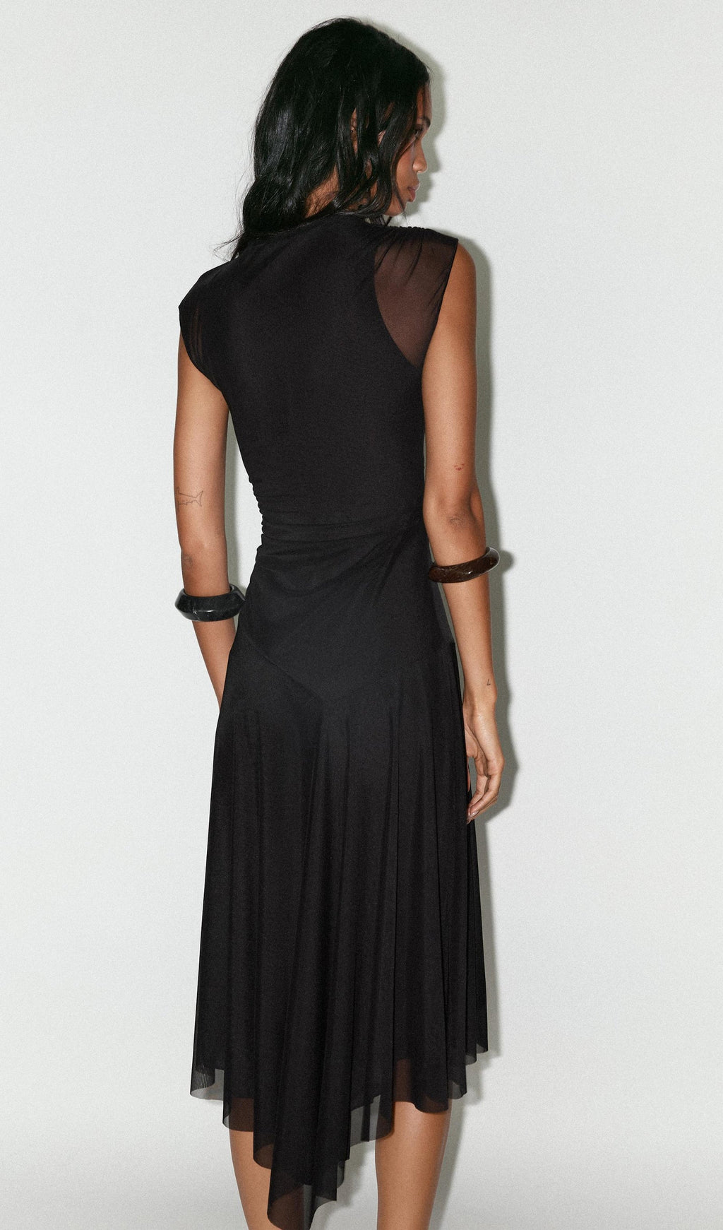 Siyah Büzgülü Tül Midi Elbise