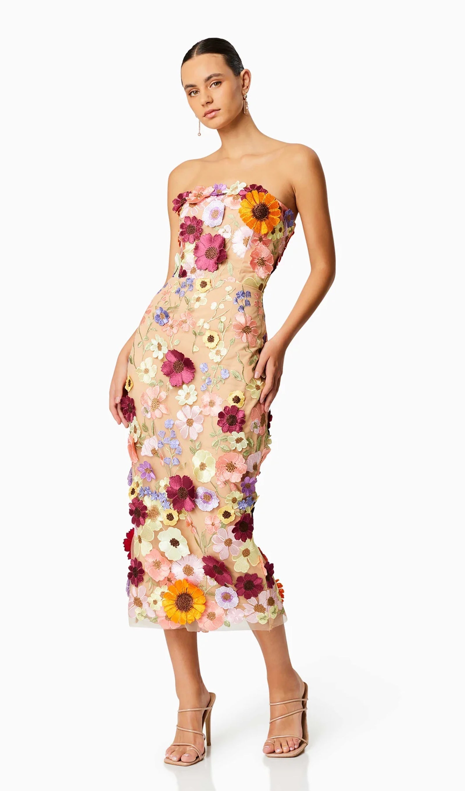 Çiçek İşlemeli Kolsuz Midi Elbise