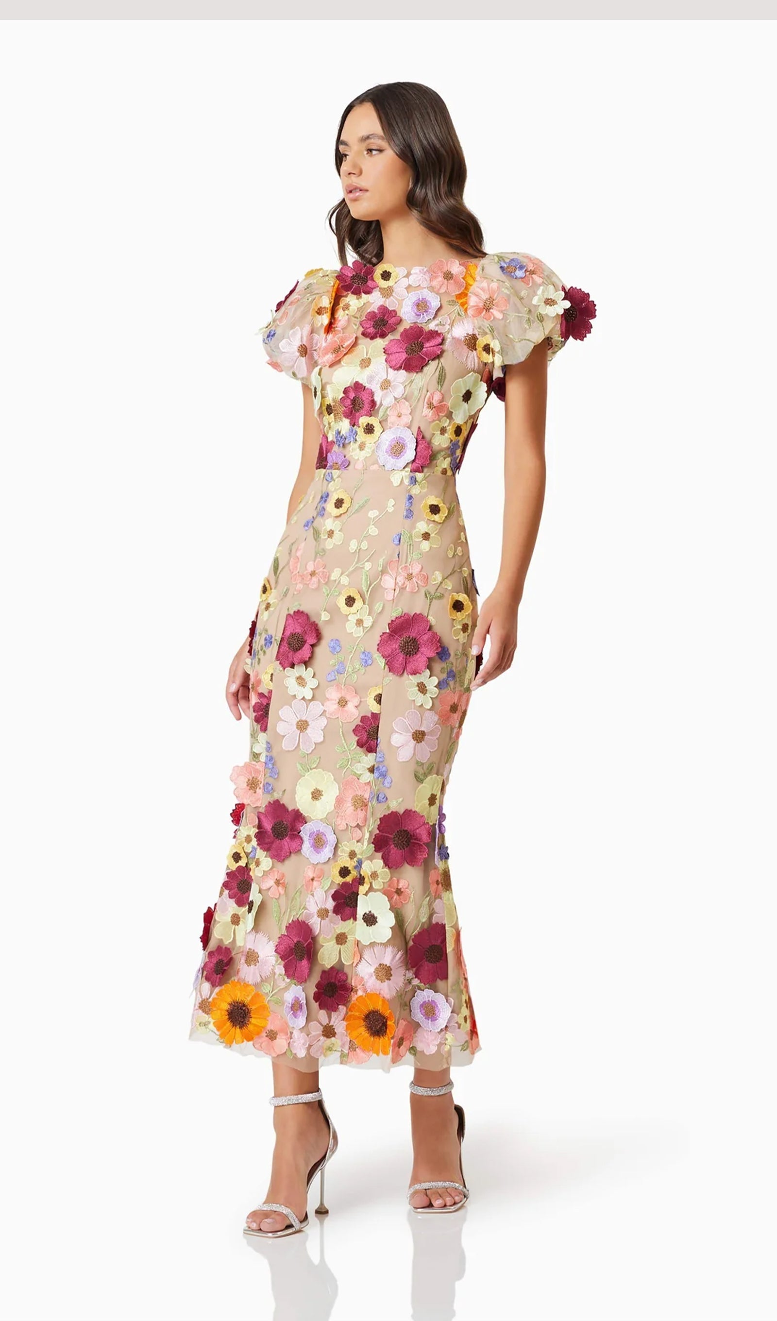 Kayısı Rengi Çiçekli 3D Dantel Midi Elbise