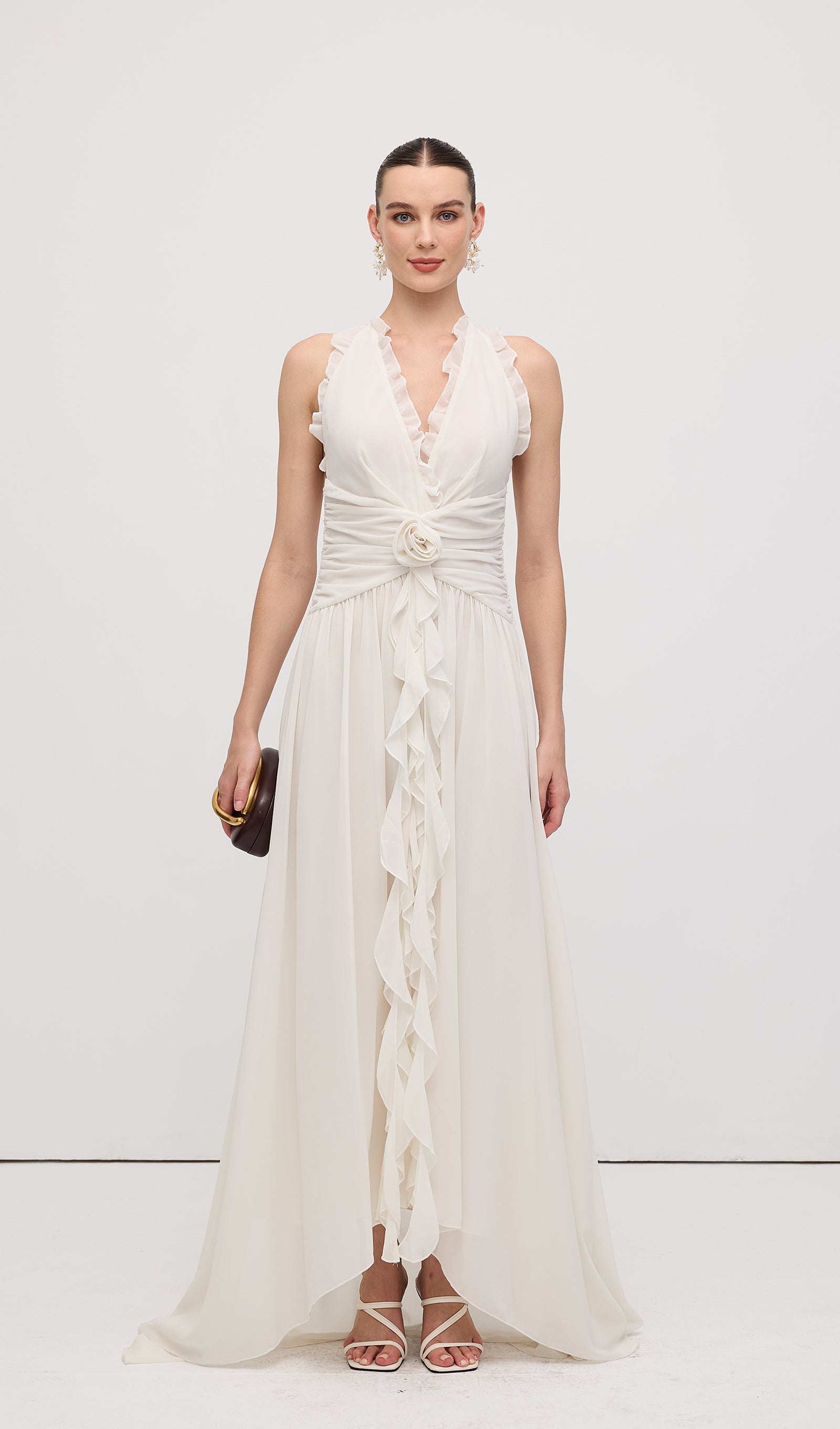 Halter Ruffles Gül Süslemeli Uzun Elbise Beyaz