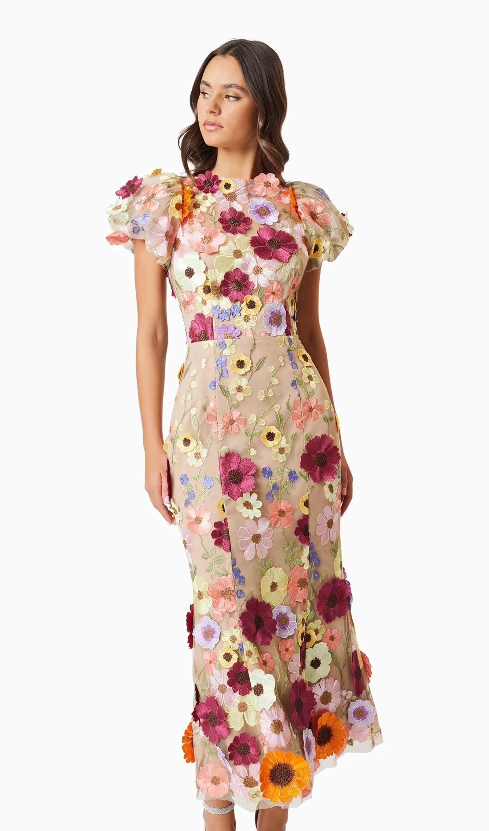 Kayısı Rengi Çiçekli 3D Dantel Midi Elbise