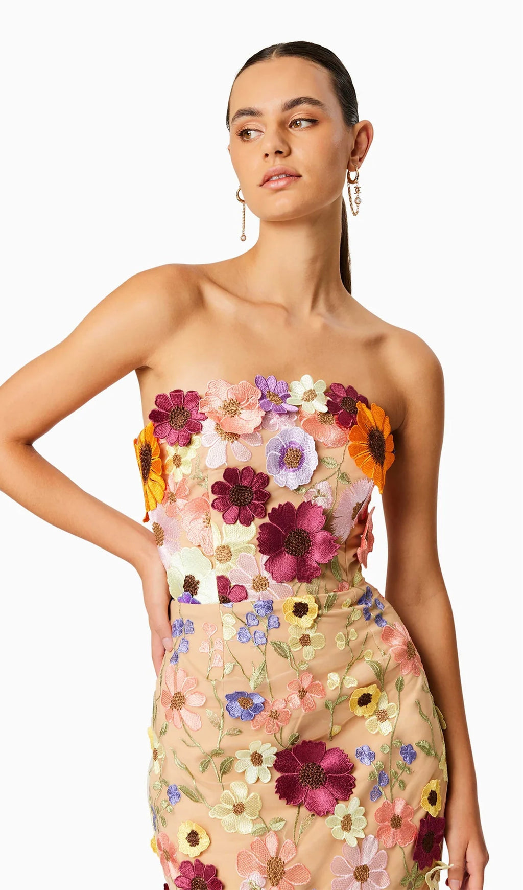 Çiçek İşlemeli Kolsuz Midi Elbise