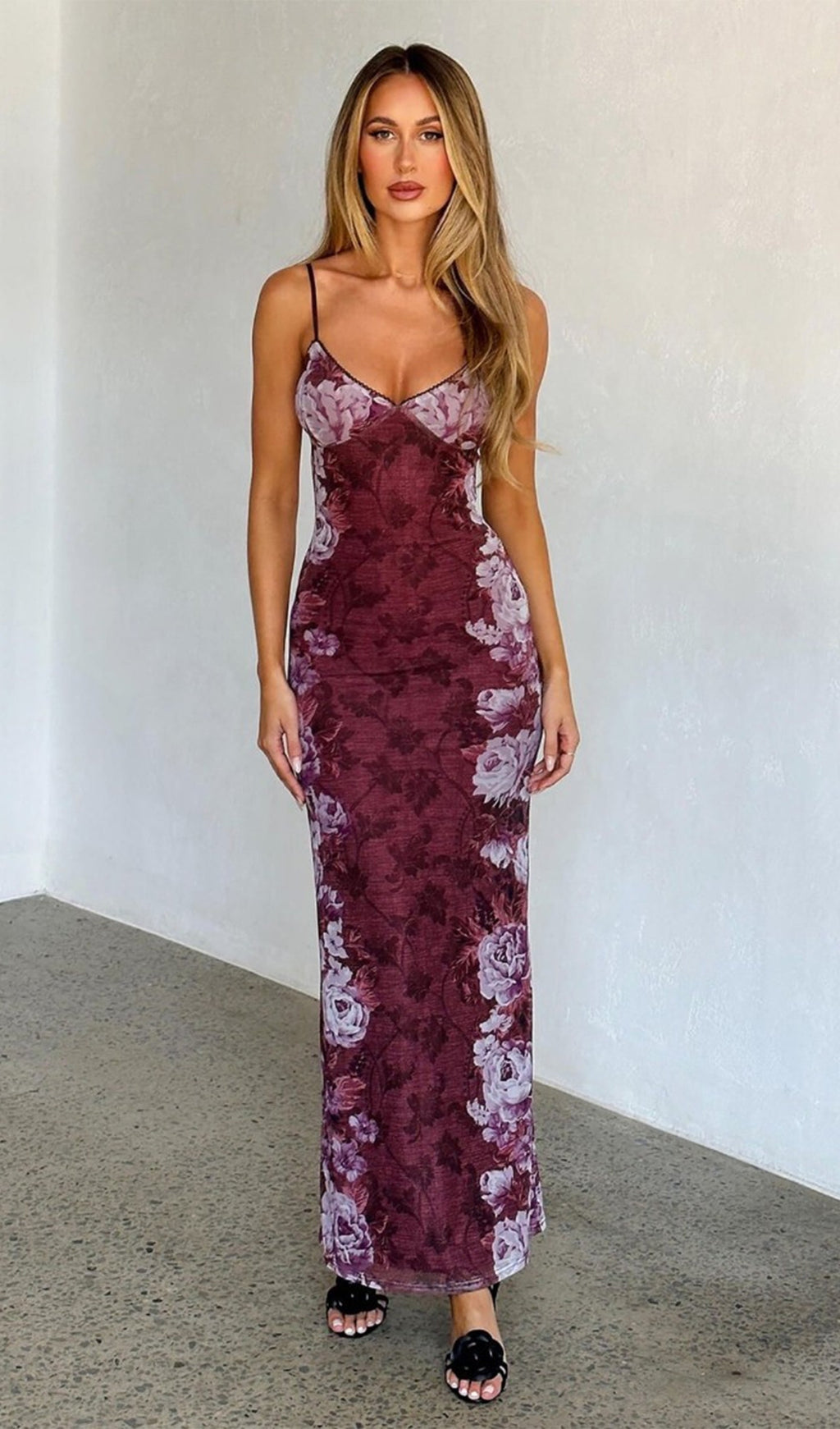 Çiçekli Gül Çizgili Uzun Elbise