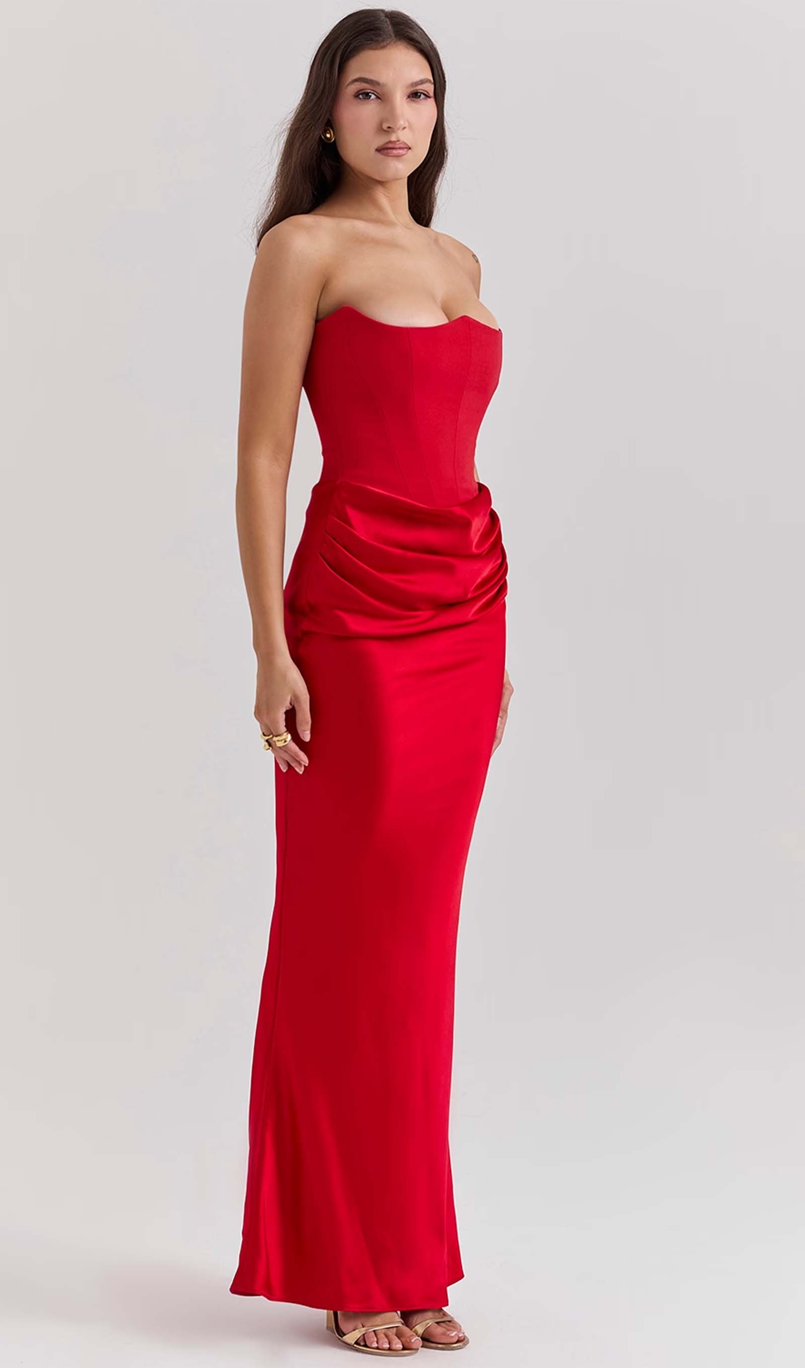 Omuz Açık Saten Uzun Elbise