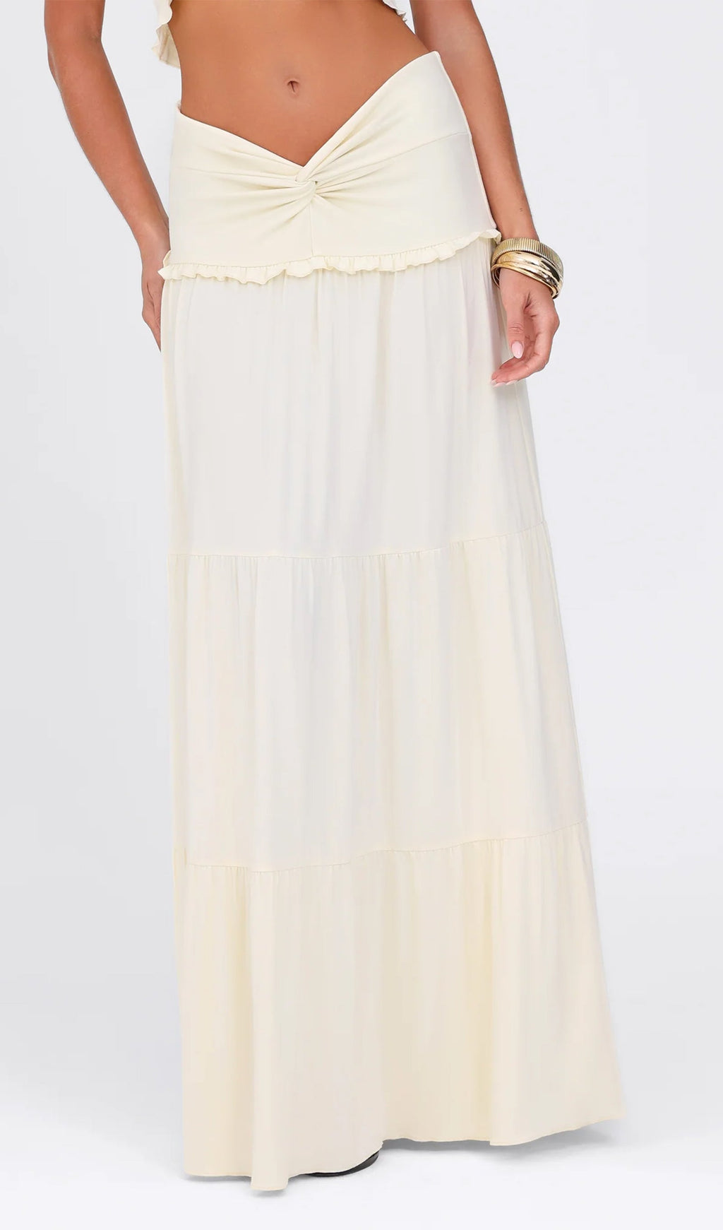 Askılı Üst Ve Bükümlü Fırfırlı Uzun Etek Takımları