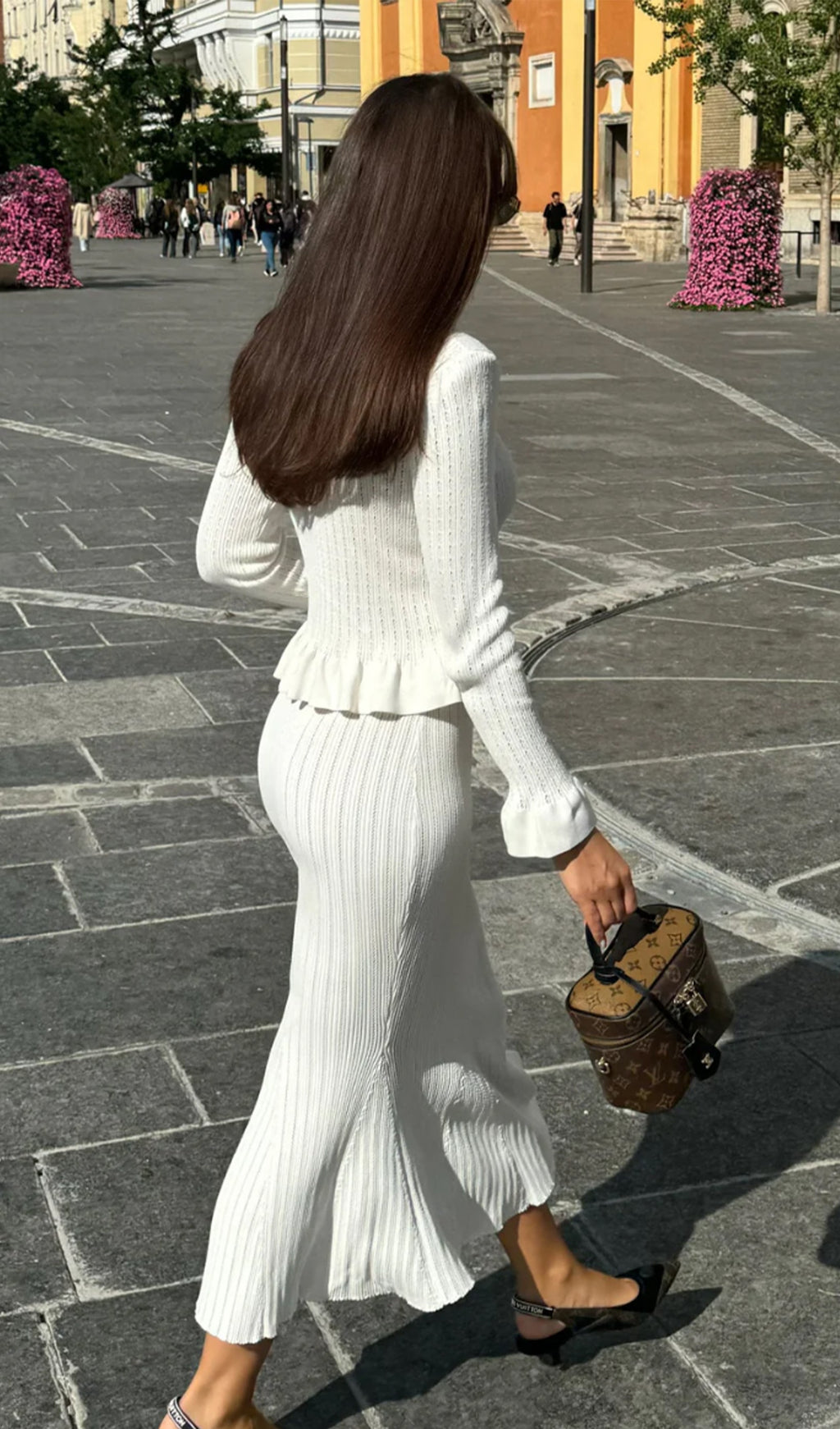 Fırfırlı Kloş Örgü Midi Elbise