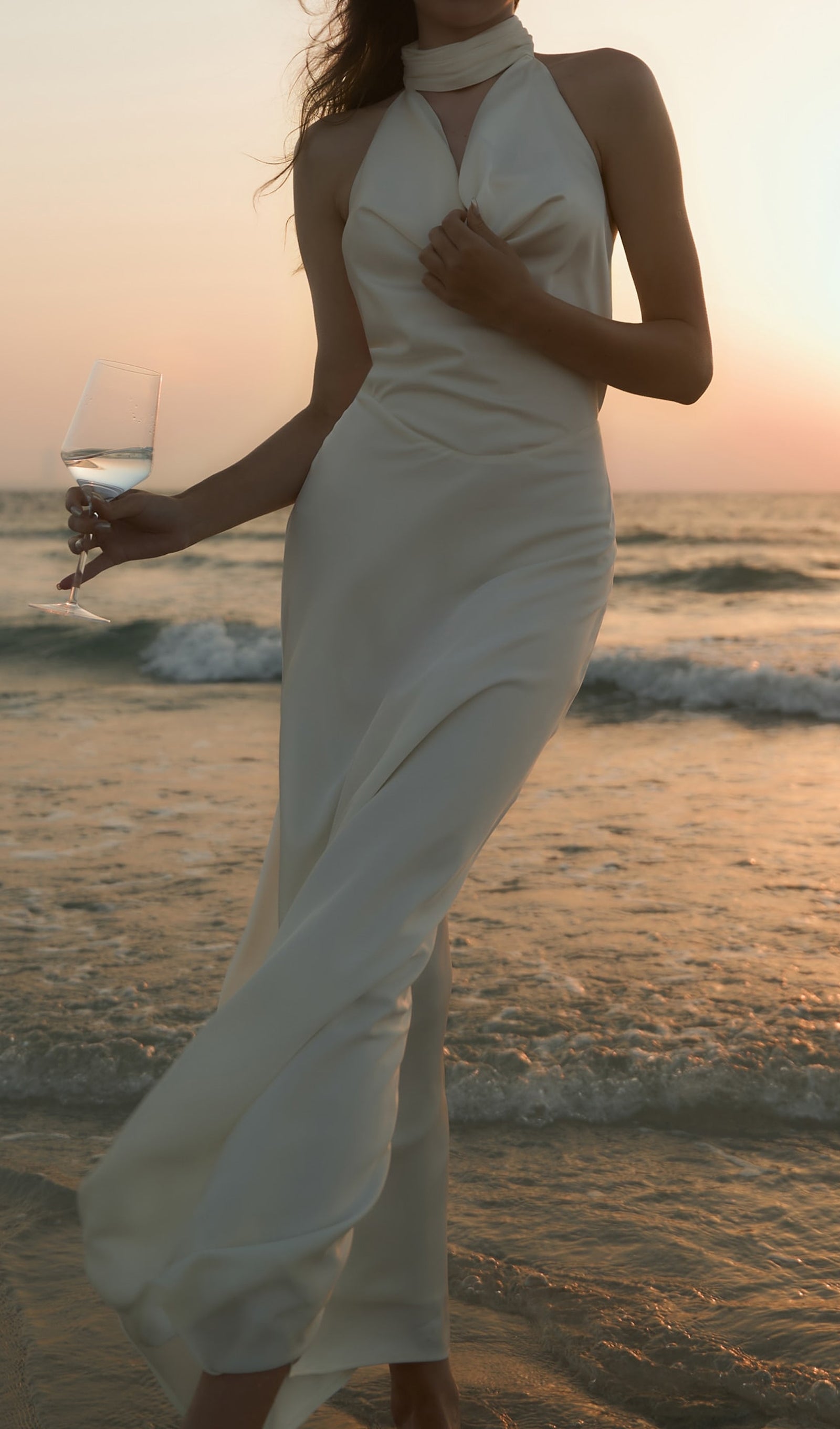 Beyaz Saten İnci Dekorlu Uzun Elbise