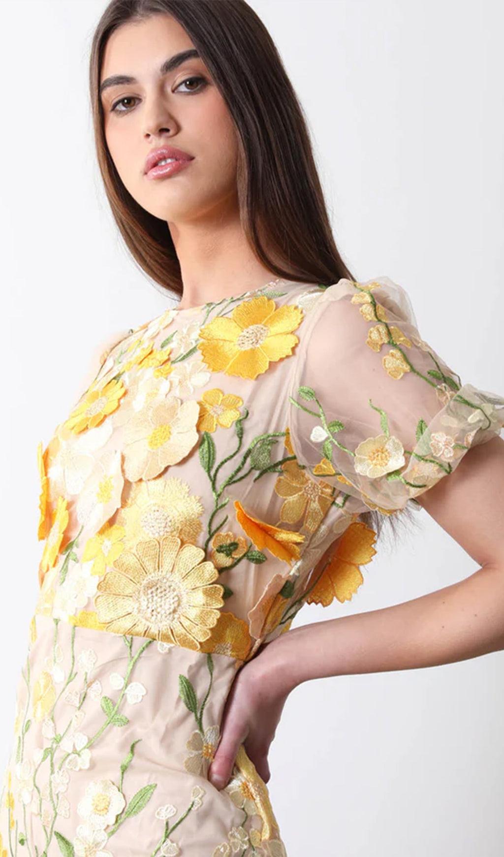 Sarı Renkli Çiçekli 3D Dantel Midi Elbise