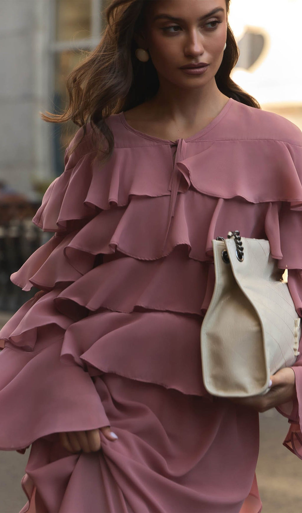 Pembe Volanlı Uzun Elbise