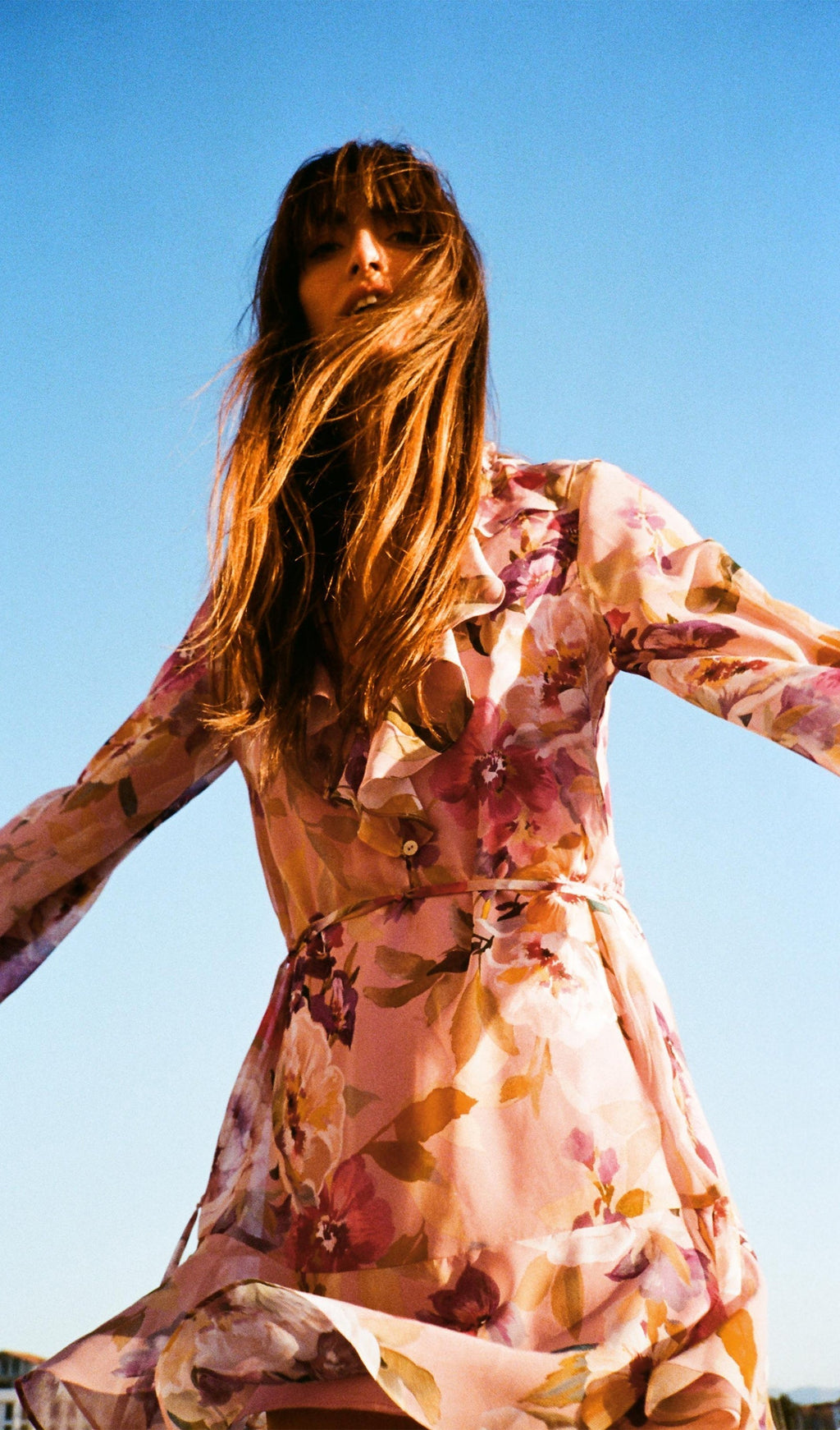 Çiçek Desenli Volanlı Mini Elbise