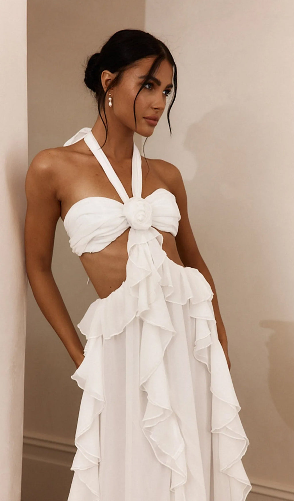 Halter Kesim Volanlı Uzun Elbise