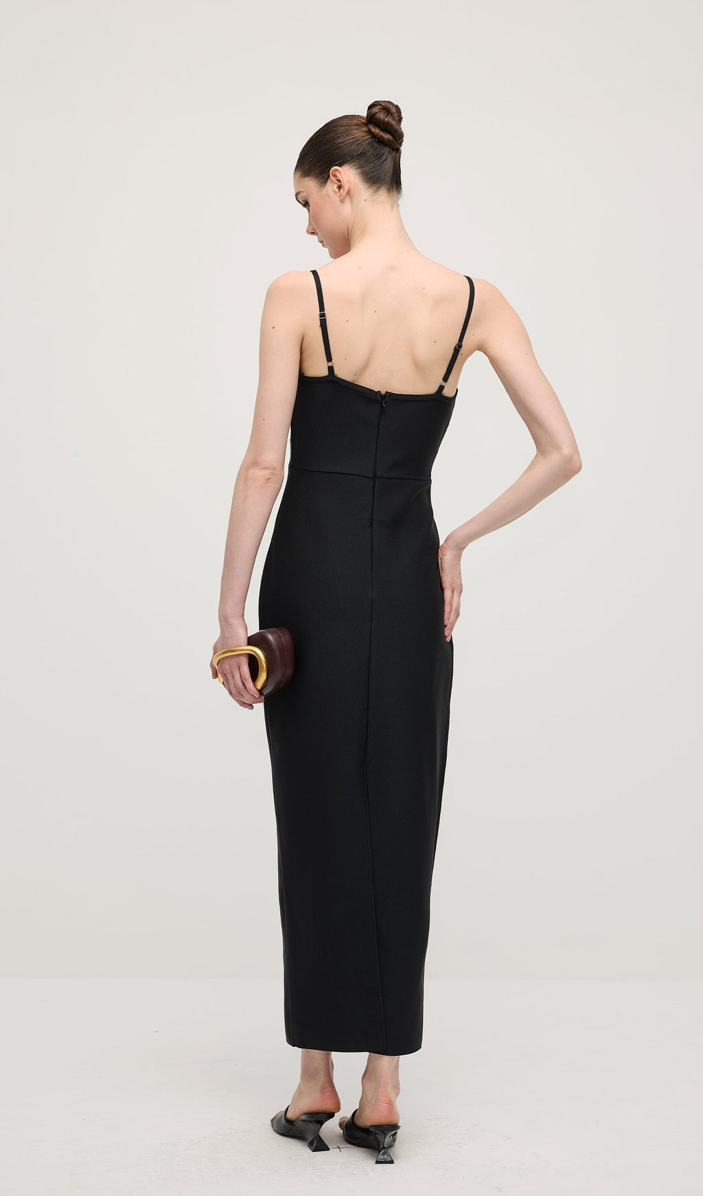 Çiçekli Sırtı Açık Askılı Uzun Elbise