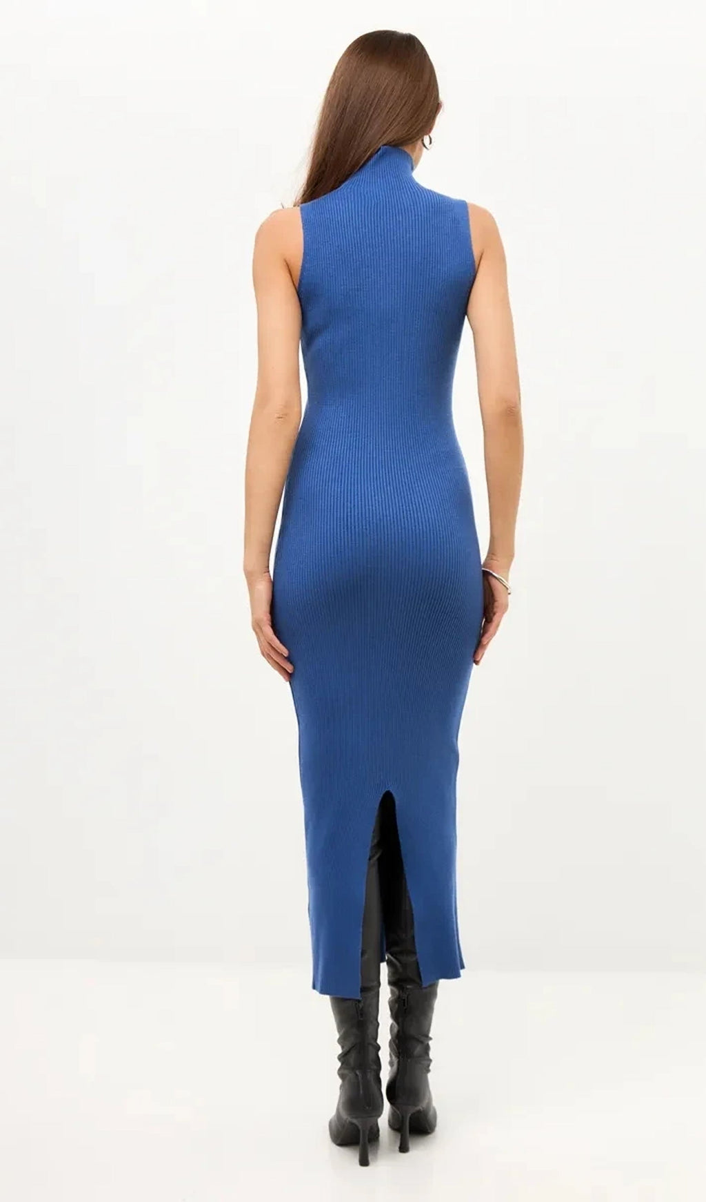 Kolsuz Yüksek Yaka Örme Midi Elbise