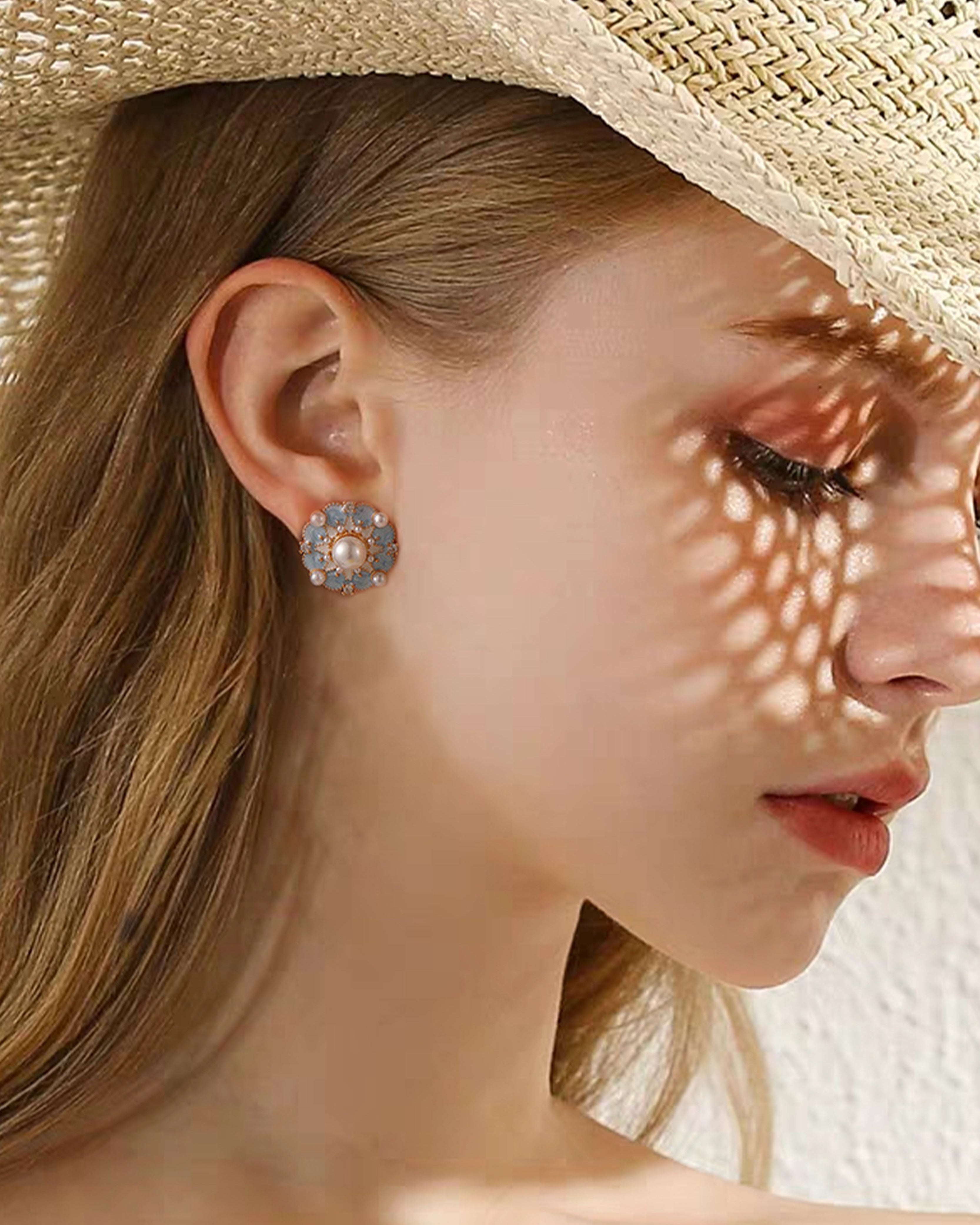 Retro Mavi Çiçek Şeklinde İnci Küpeler