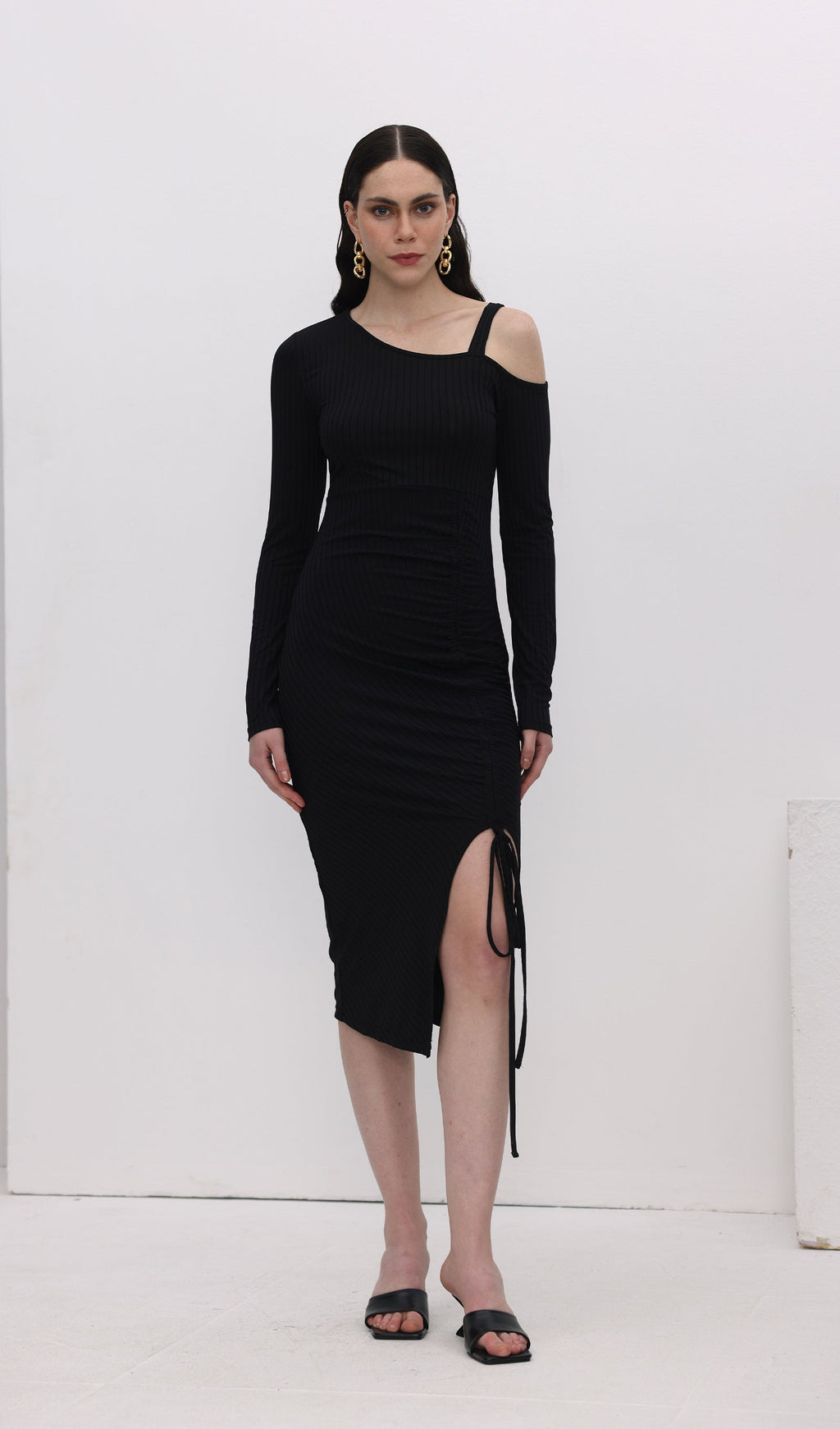 Düz Pileli Bölünmüş Midi Elbise