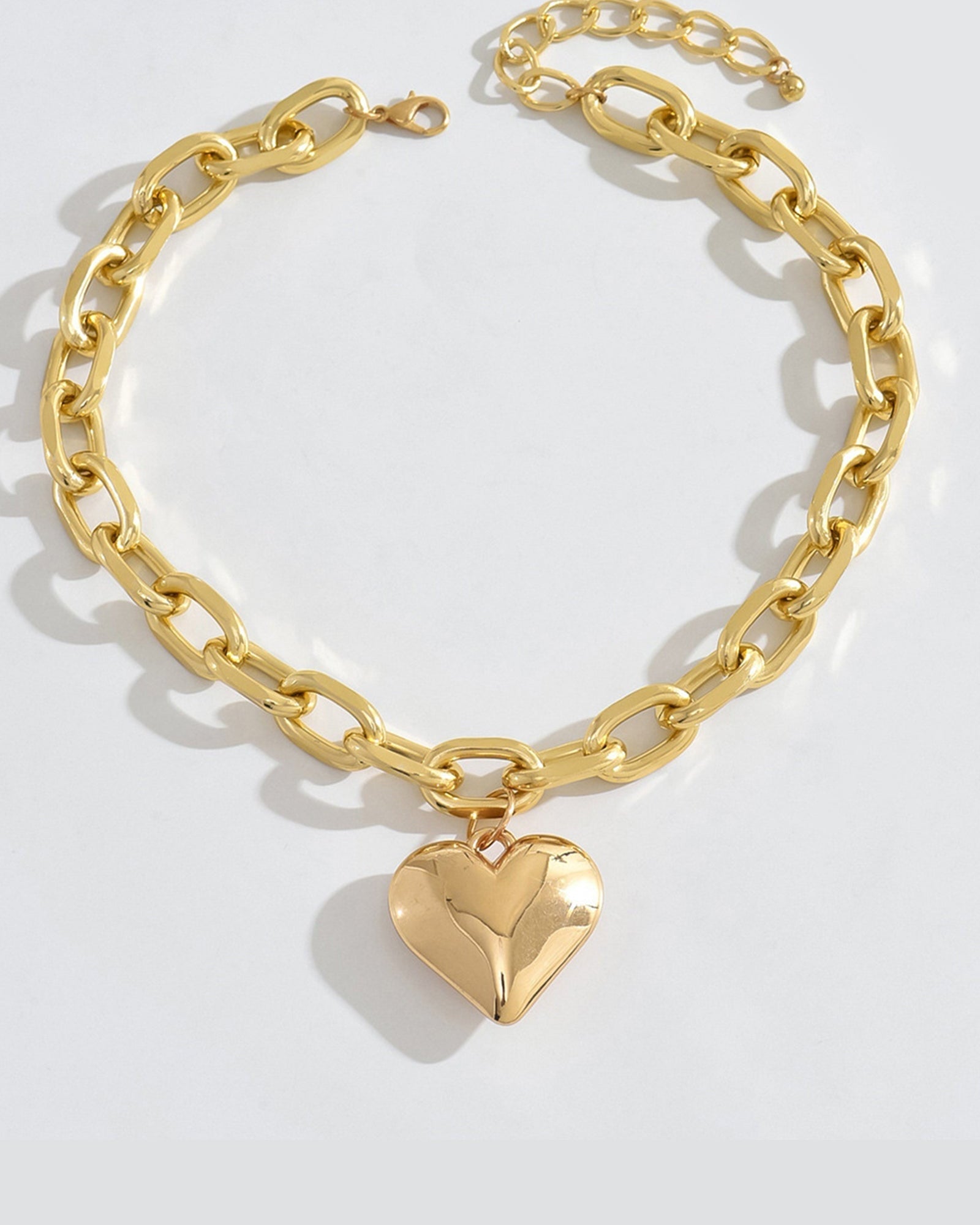 Kalp Şeklinde Metal Kolye