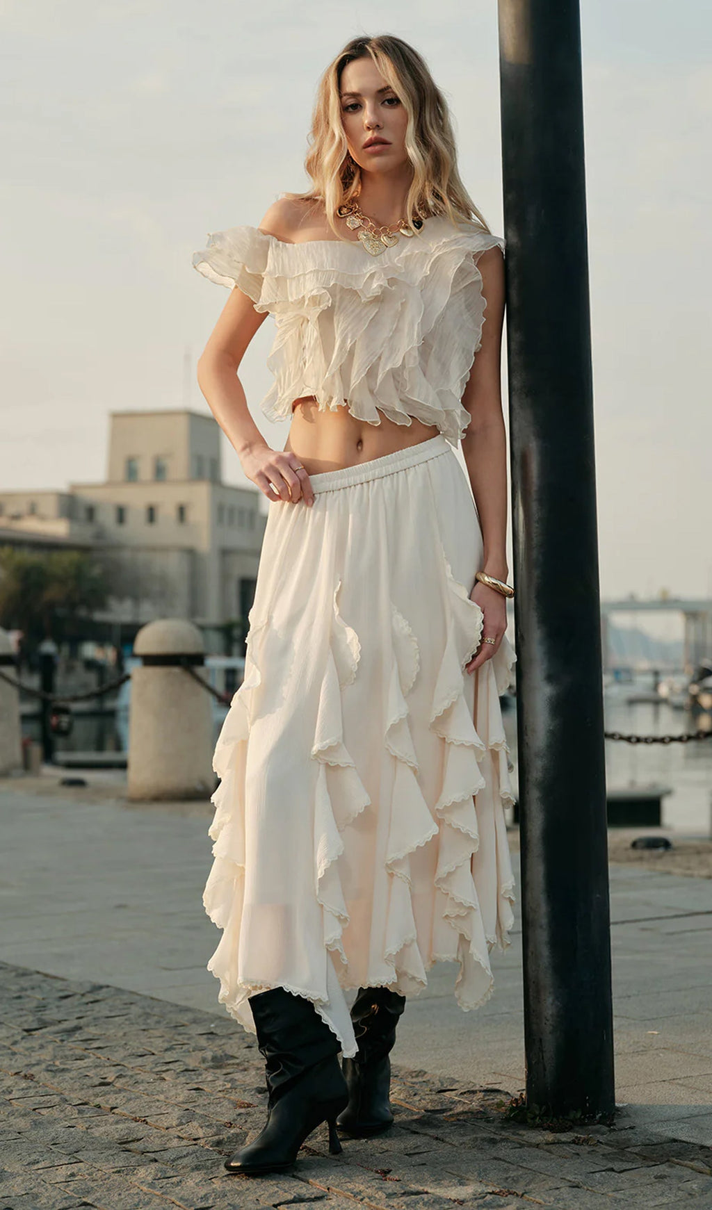 Uçuşan Fırfırlı Midi Etek