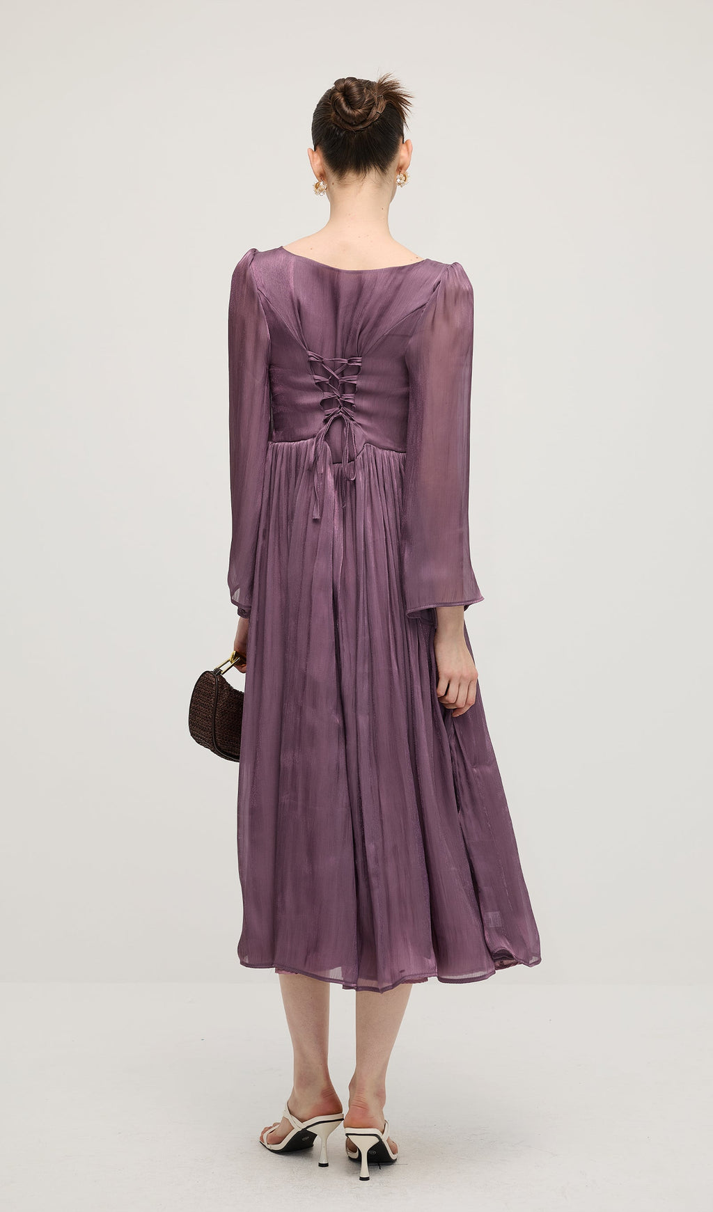 Düz Fırfırlı Uzun Kollu Midi Elbise