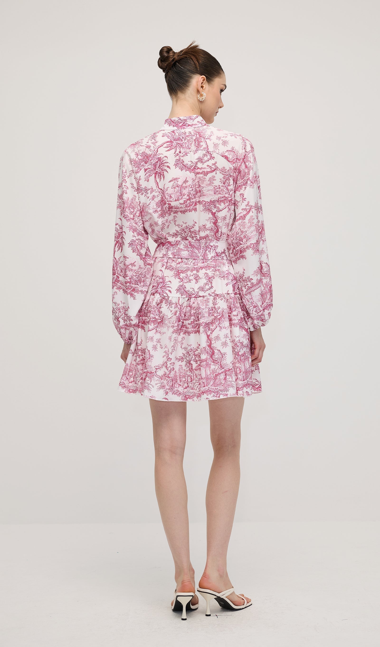 Çiçekli Volanlı Katlı Mini Elbise