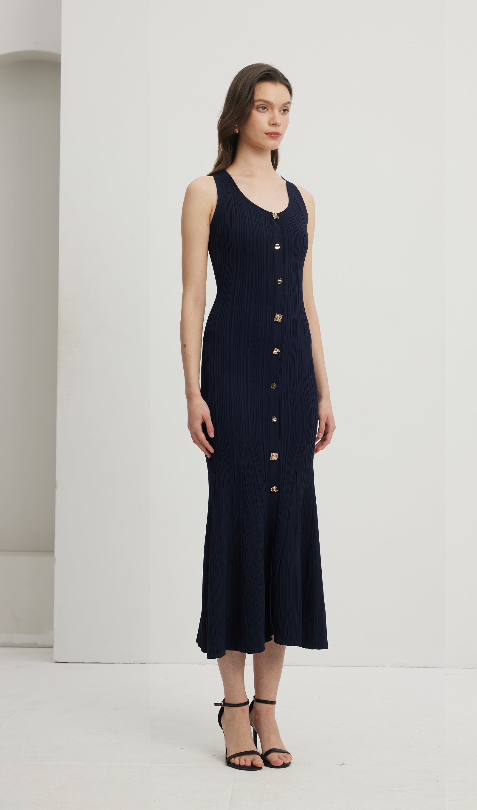 Metalik Düğmeli Örme Midi Elbise