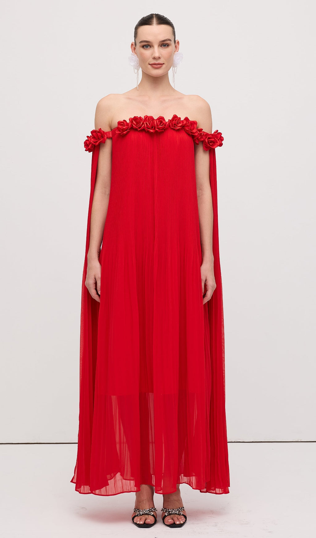 Omuz Açık Drapeli Uzun Elbise